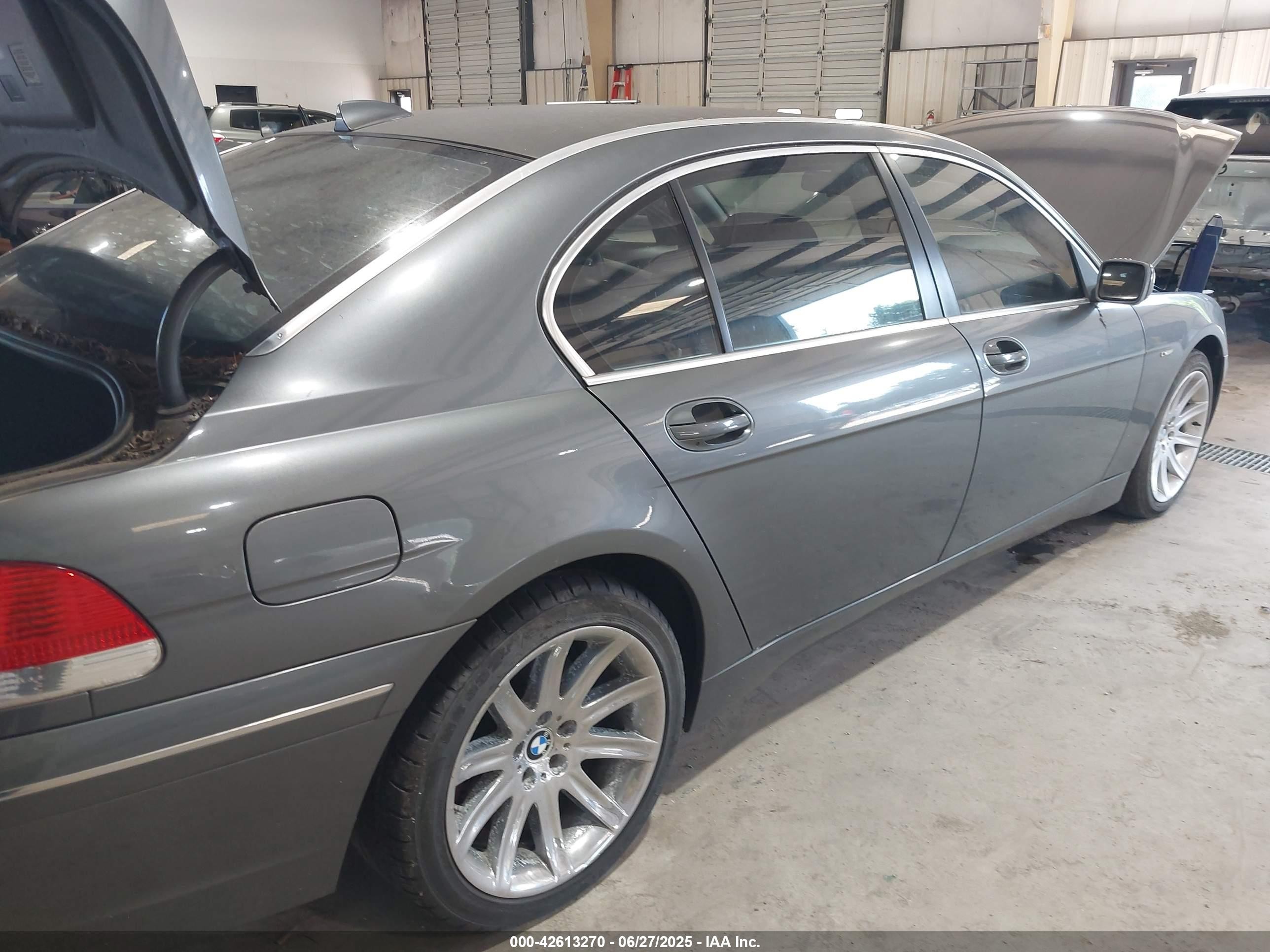 2005 Bmw 745li   Gray vin: WBAGN635X5DS60431