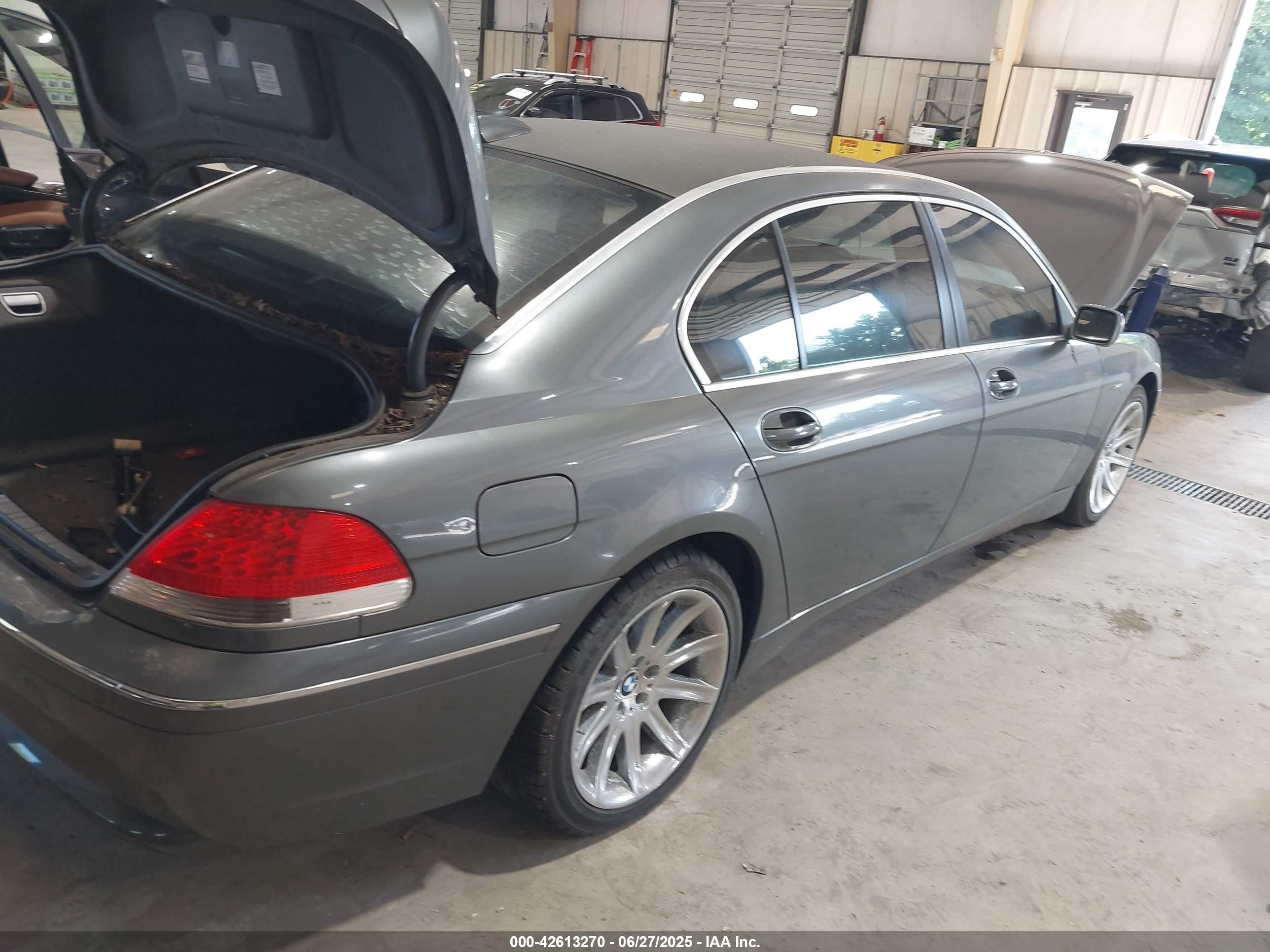 2005 Bmw 745li   Gray vin: WBAGN635X5DS60431