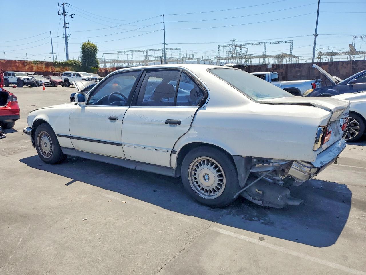1990 Bmw 525 I Automatic White vin: WBAHC2317LBE27274
