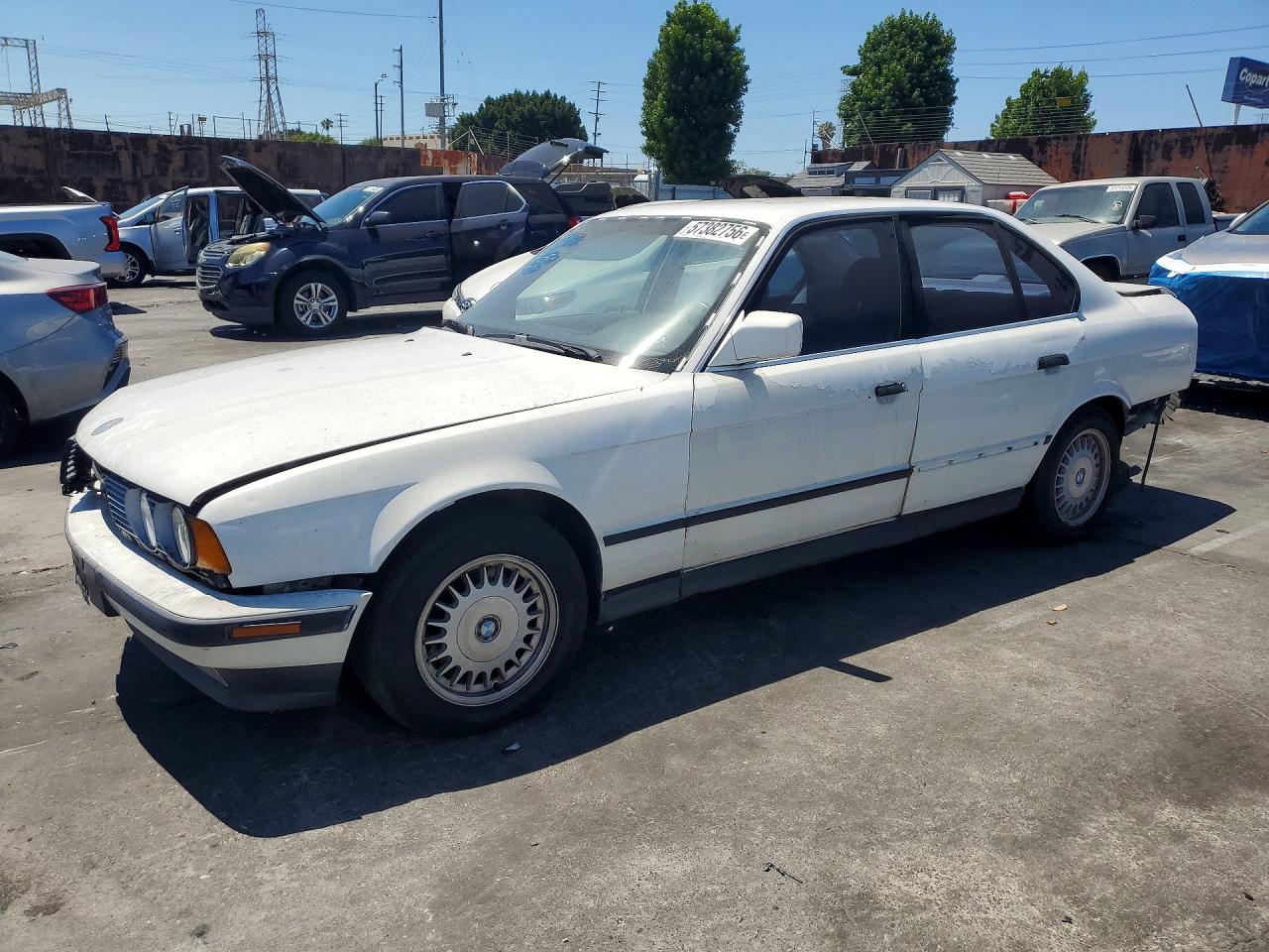 1990 Bmw 525 I Automatic White vin: WBAHC2317LBE27274
