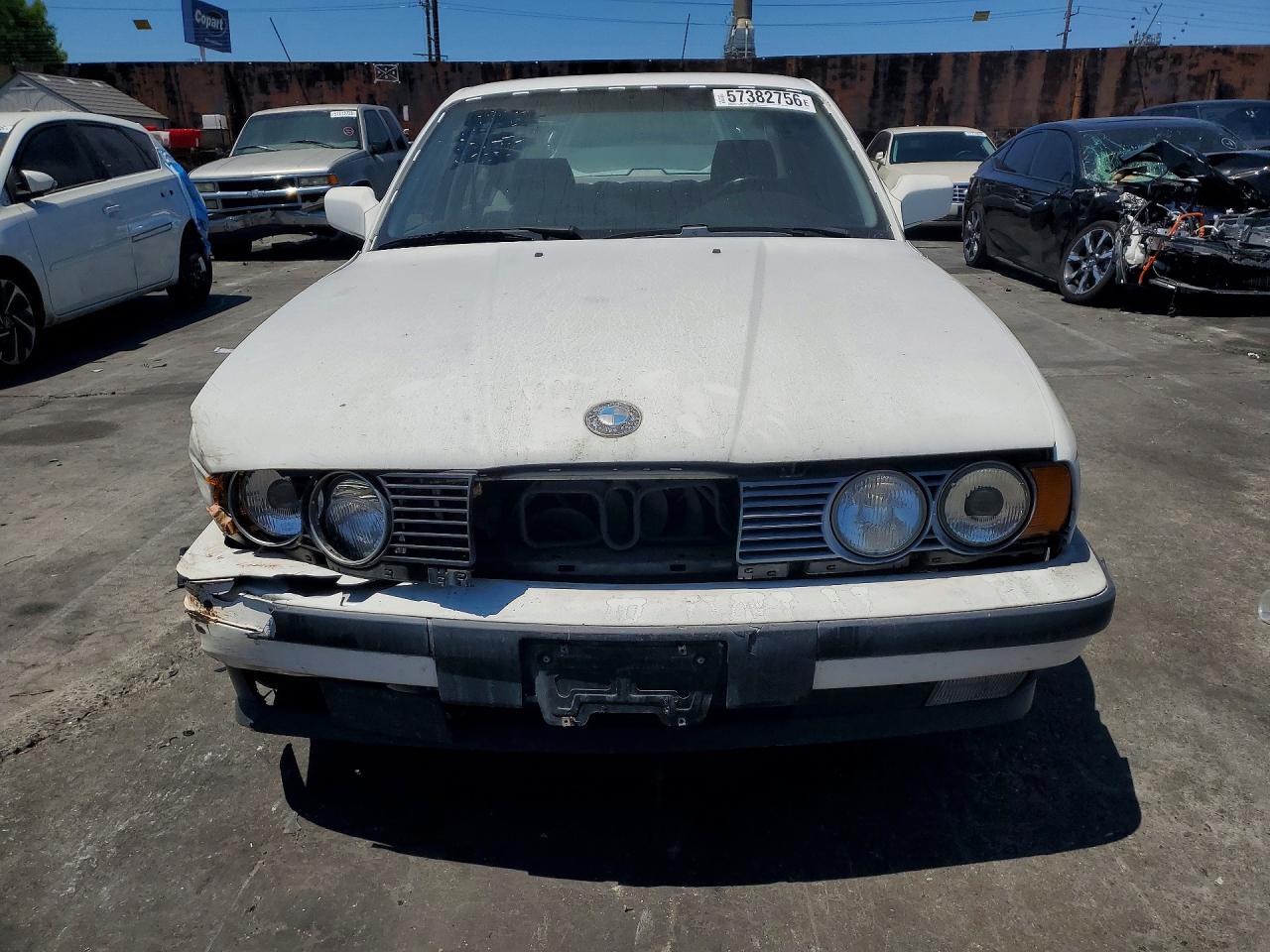 1990 Bmw 525 I Automatic White vin: WBAHC2317LBE27274
