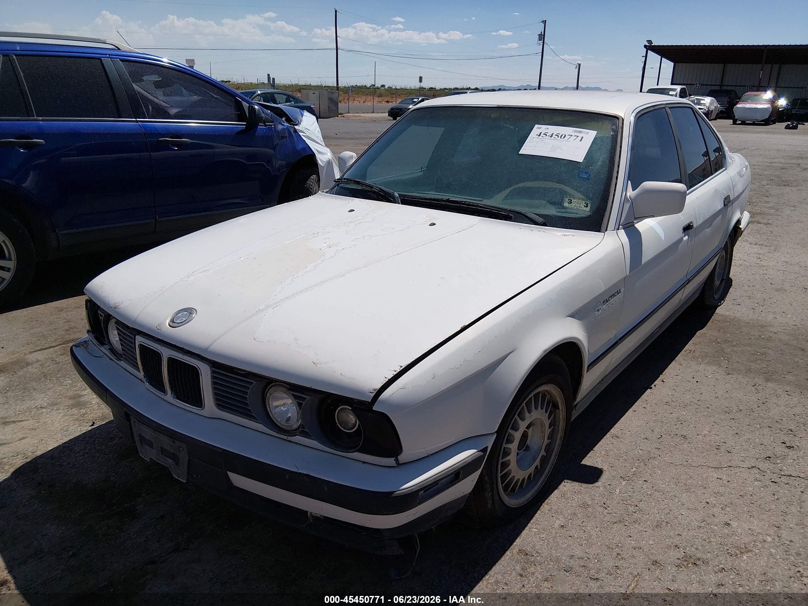 1992 Bmw 525 I Automatic Белый vin: WBAHD6311NBJ72190
