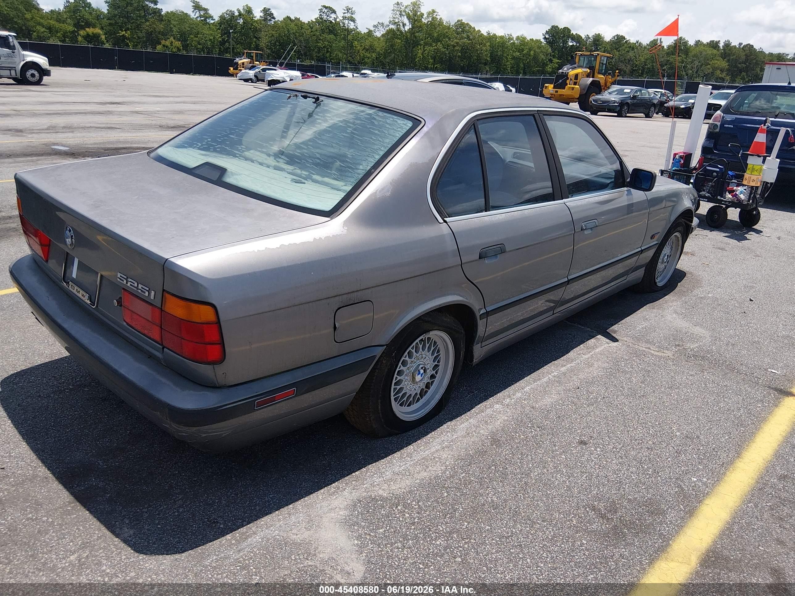1995 Bmw 525 I Automatic Silver vin: WBAHD6321SGK54444