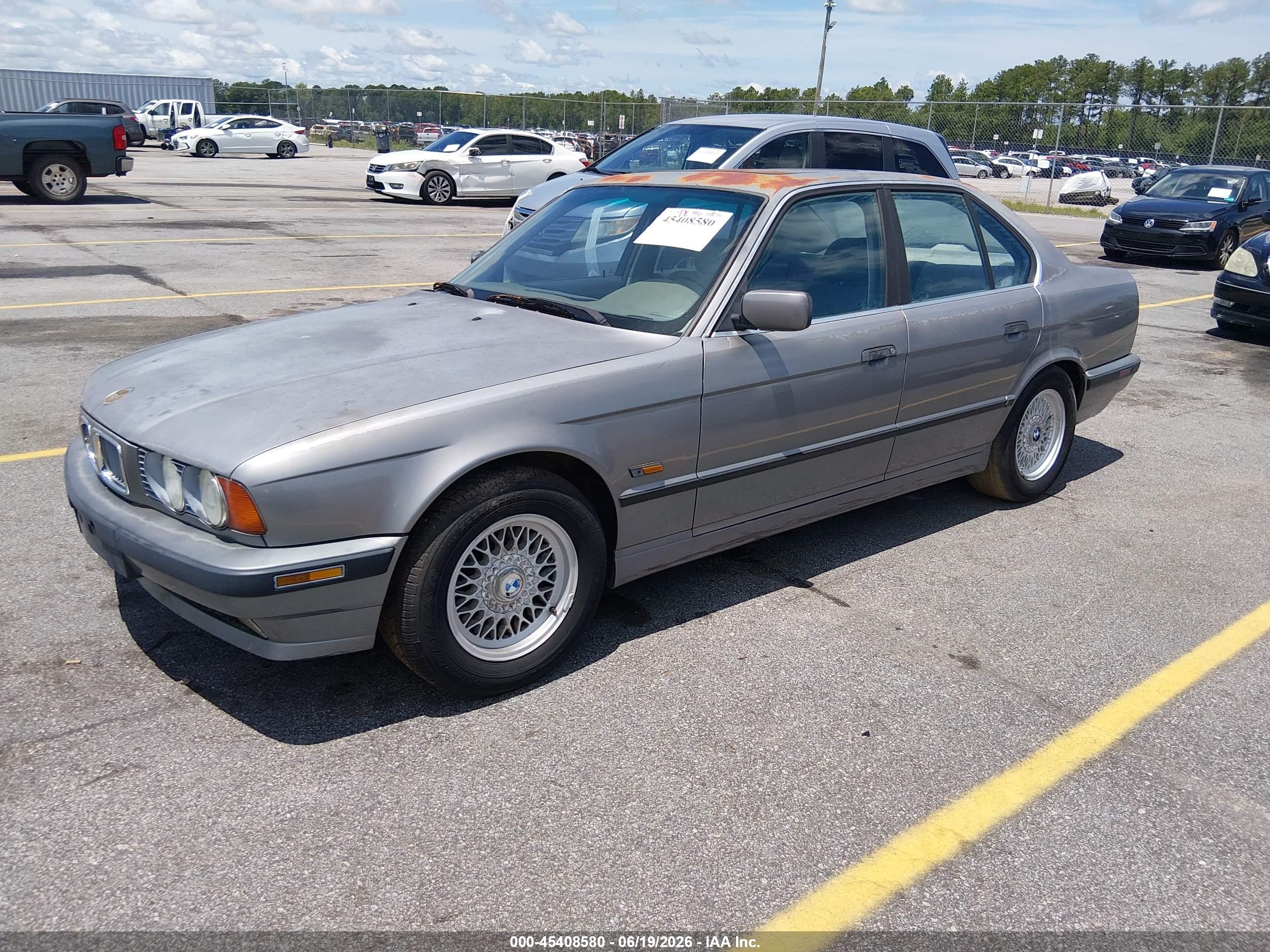 1995 Bmw 525 I Automatic Silver vin: WBAHD6321SGK54444