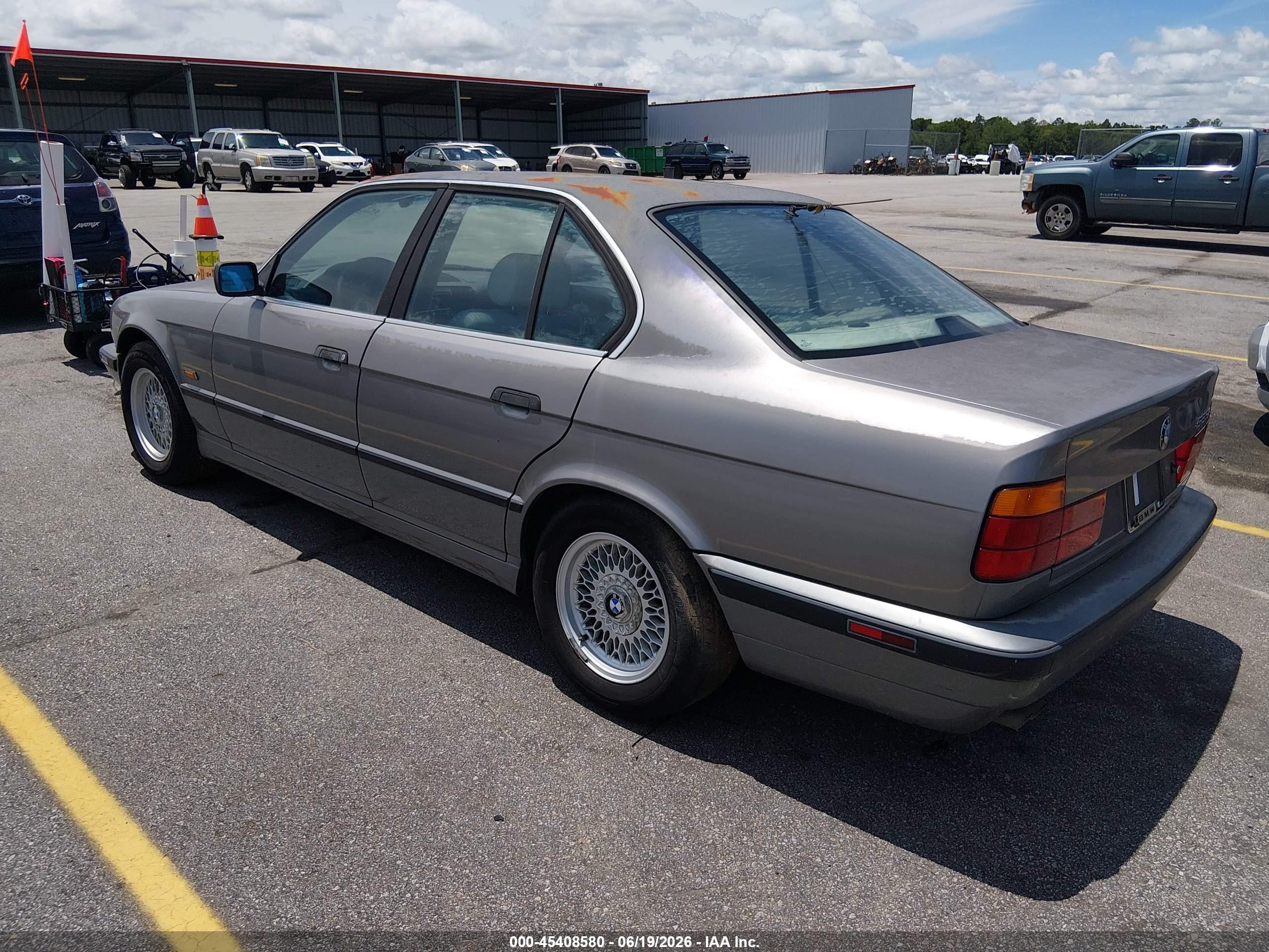 1995 Bmw 525 I Automatic Silver vin: WBAHD6321SGK54444