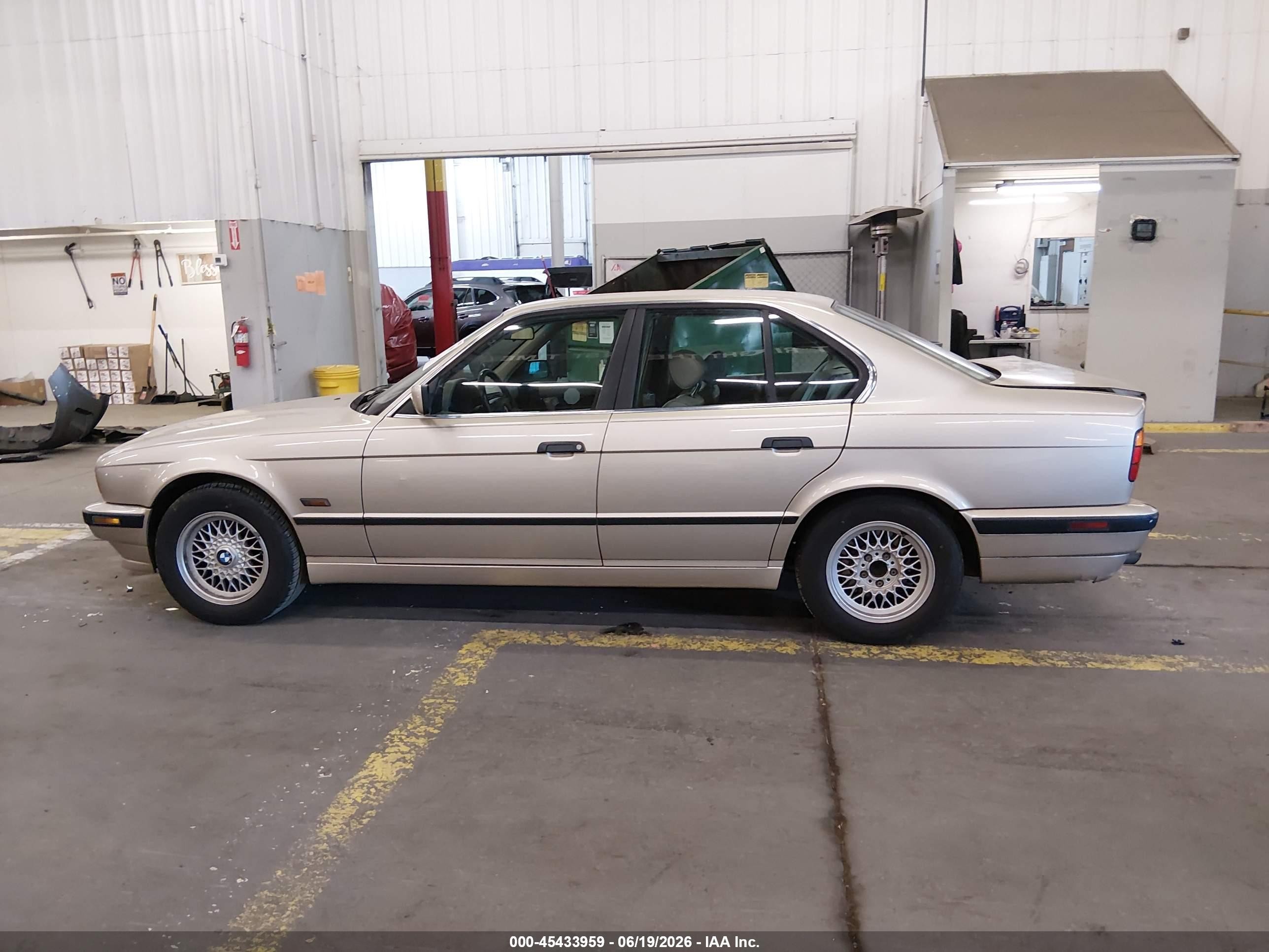 1995 Bmw 525 I Automatic Champagne vin: WBAHD6322SGK86514