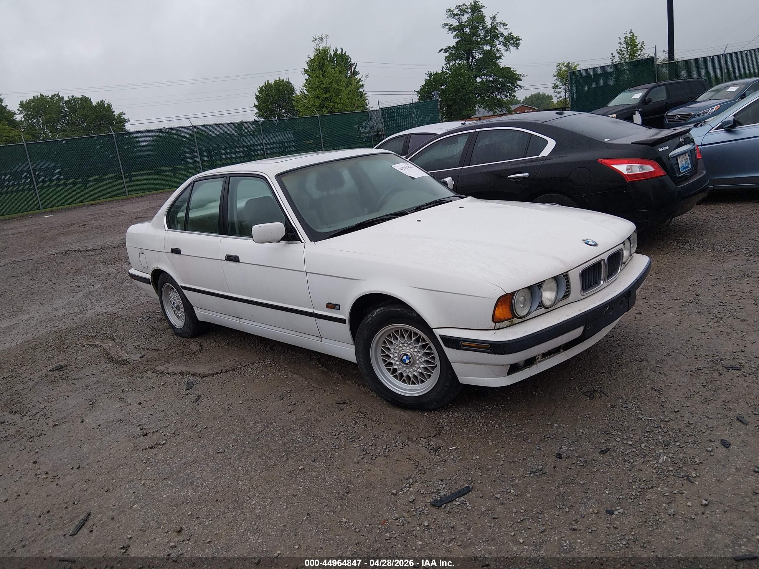1995 Bmw 525 I Automatic White vin: WBAHD6323SGK52324