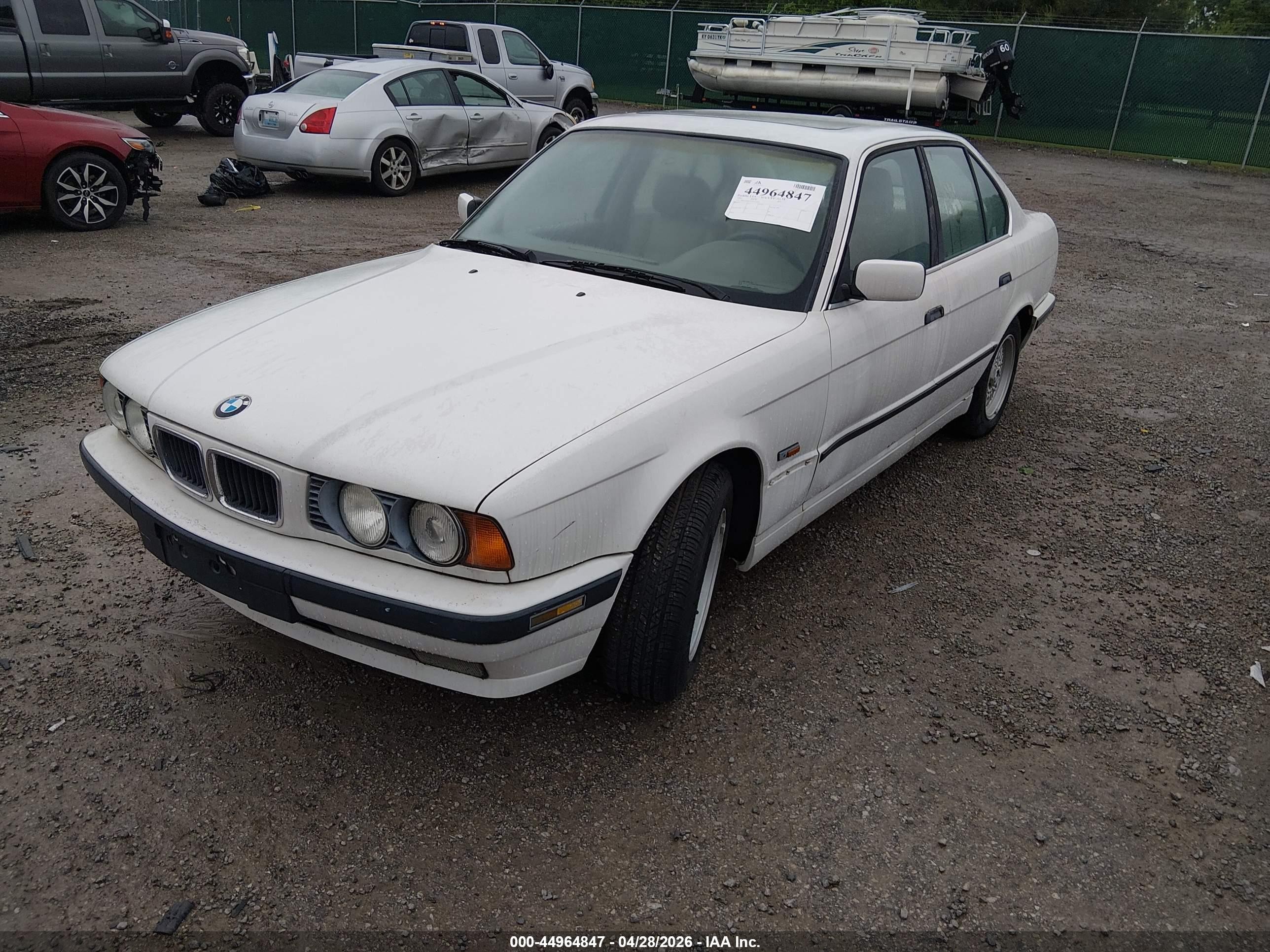 1995 Bmw 525 I Automatic White vin: WBAHD6323SGK52324