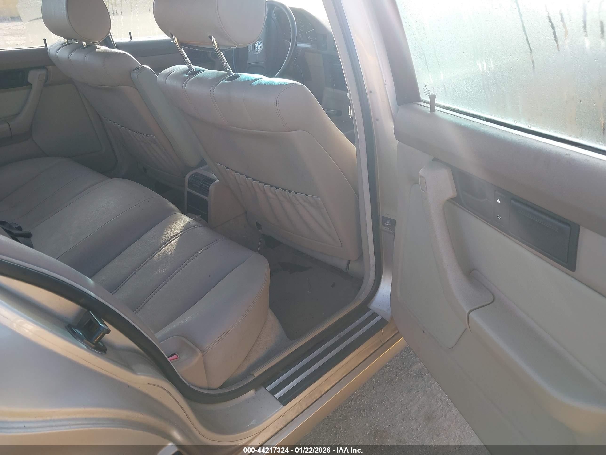 1995 Bmw 525 I Automatic Золотой vin: WBAHD6323SGK54123