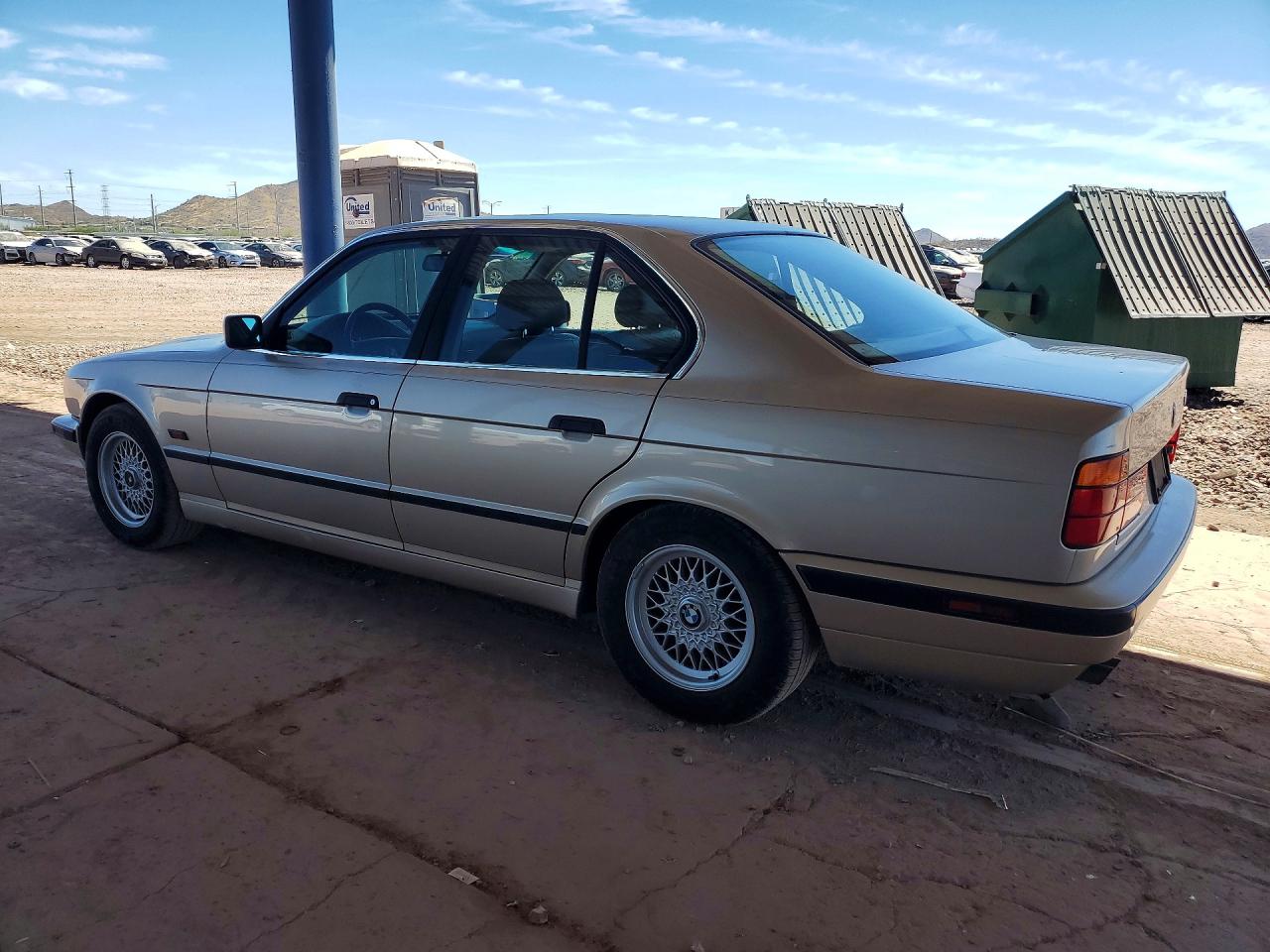 1995 Bmw 525 I Automatic Beige vin: WBAHD6326SGK56674