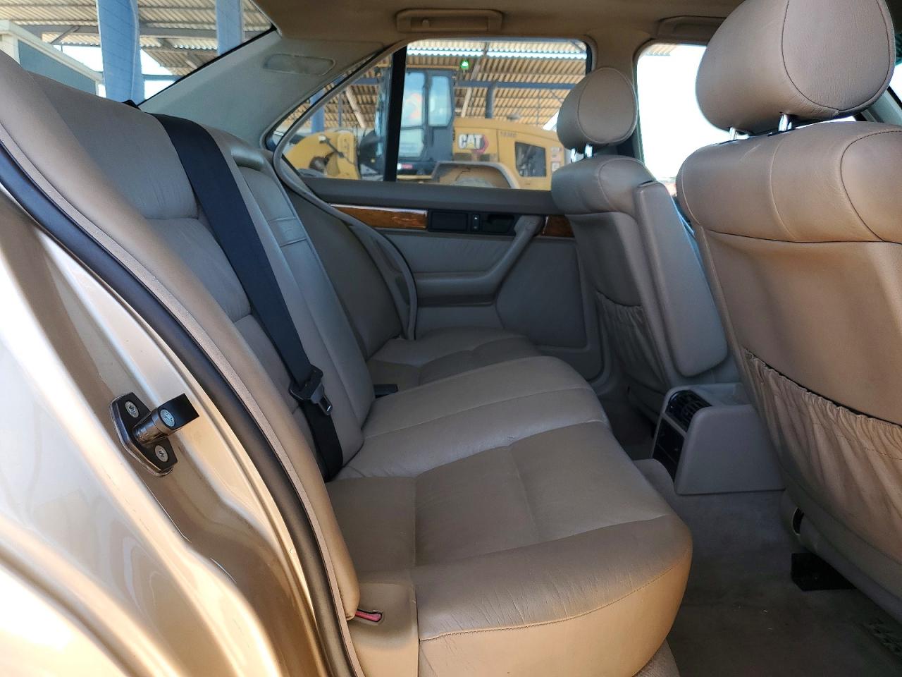 1995 Bmw 525 I Automatic Beige vin: WBAHD6326SGK56674