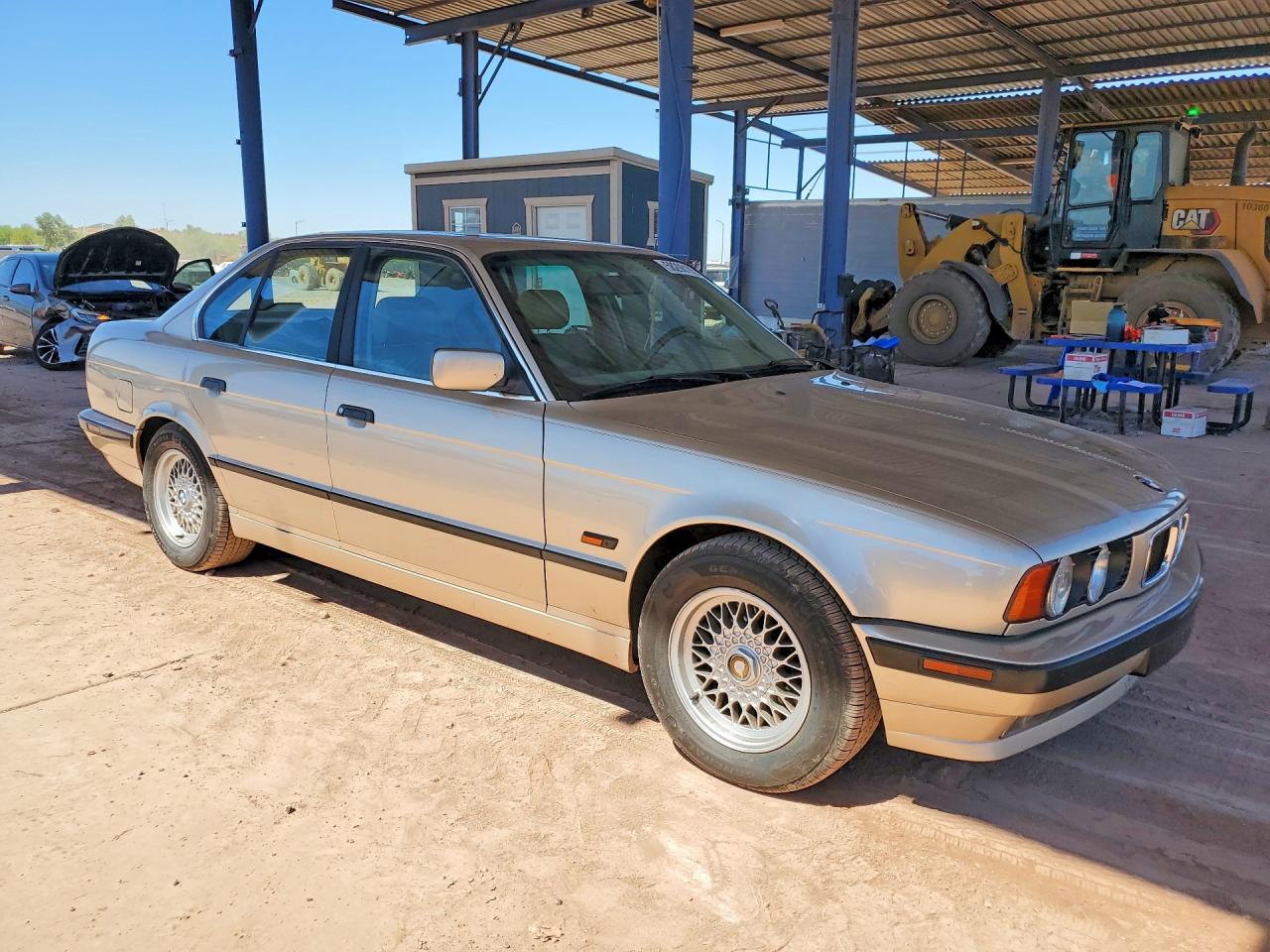 1995 Bmw 525 I Automatic Beige vin: WBAHD6326SGK56674