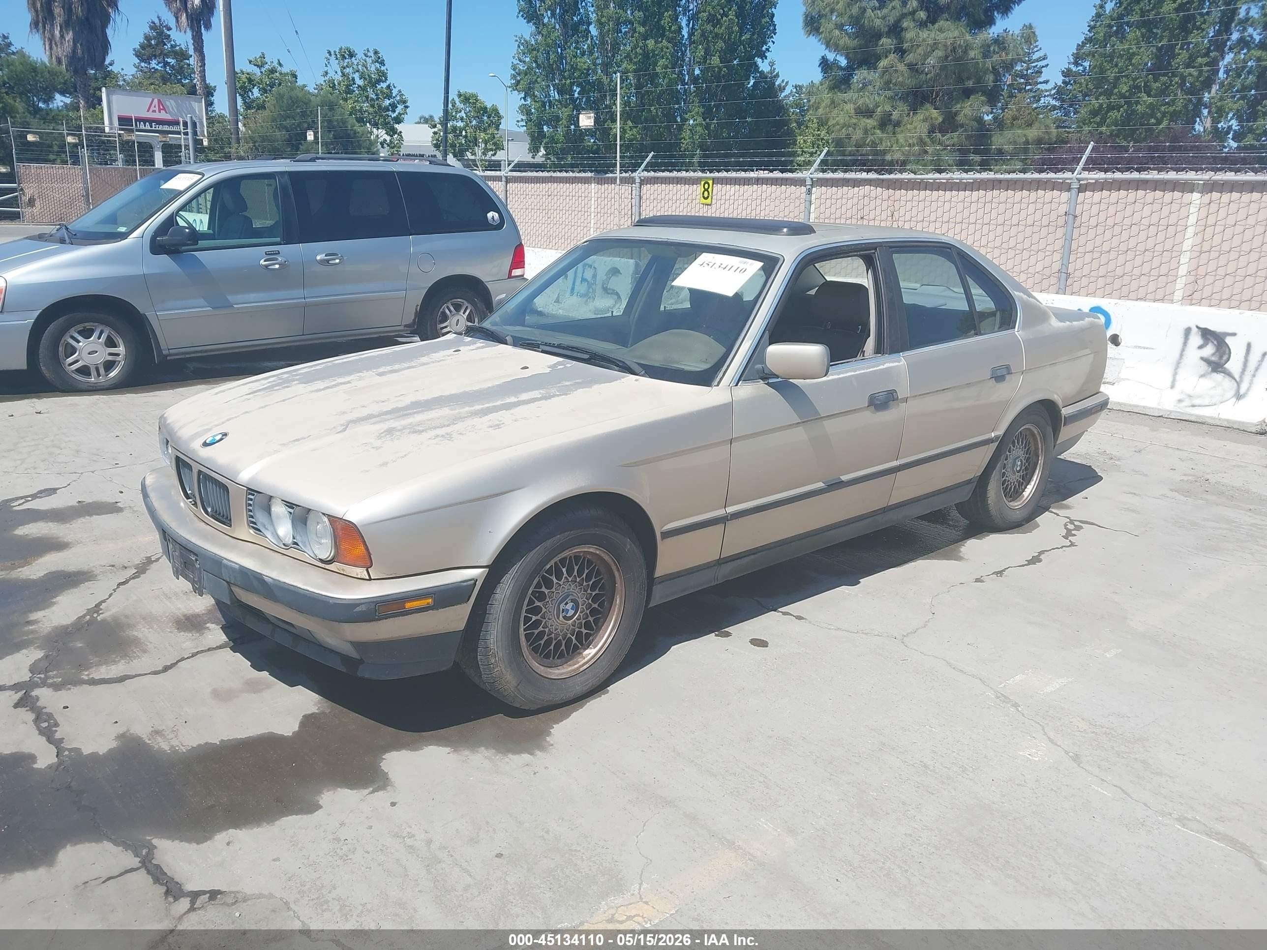 1994 Bmw 530 I Gold vin: WBAHE1313RGE53578