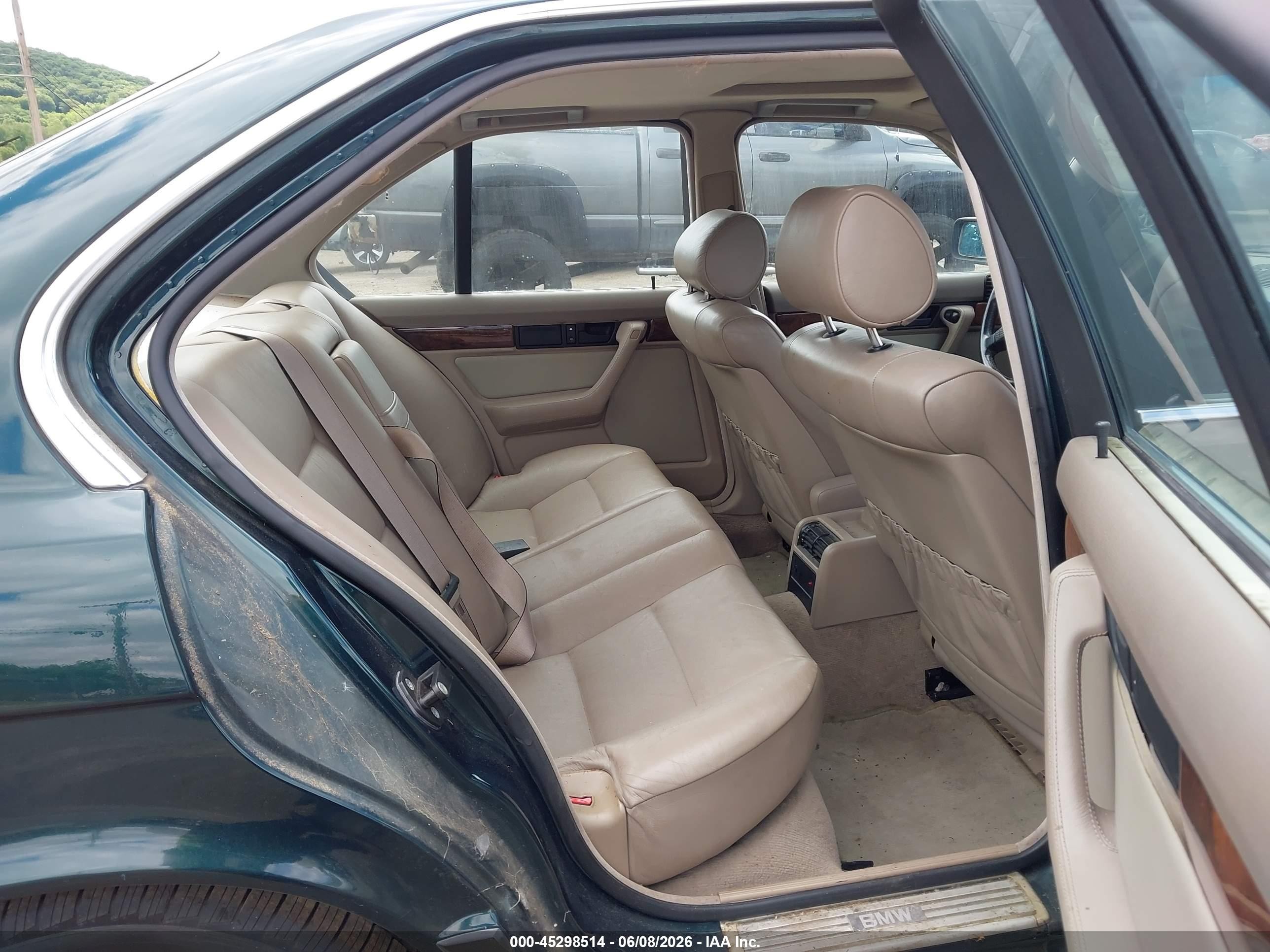 1994 Bmw 530 I Automatic Green vin: WBAHE2320RGE88920