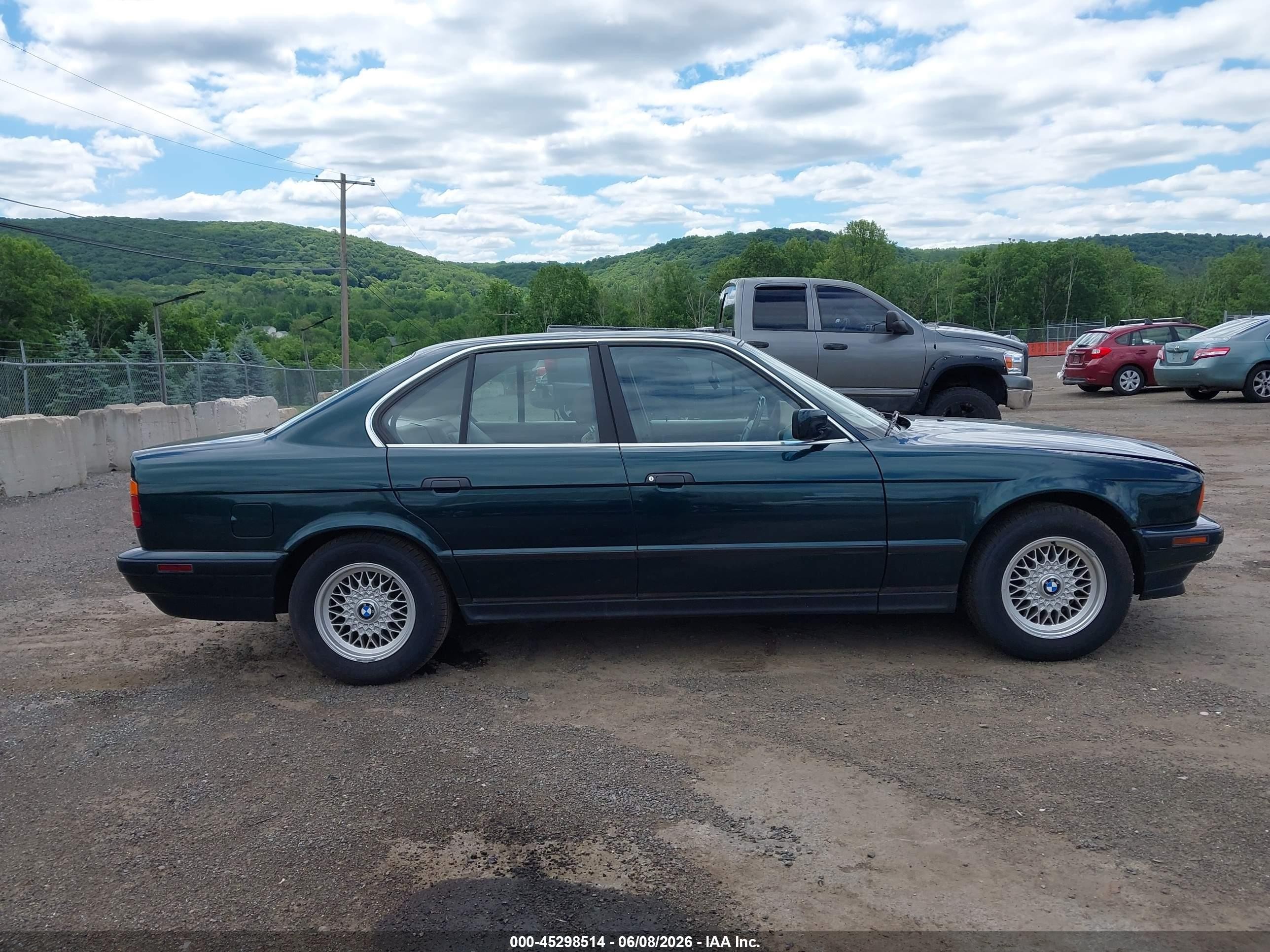 1994 Bmw 530 I Automatic Green vin: WBAHE2320RGE88920