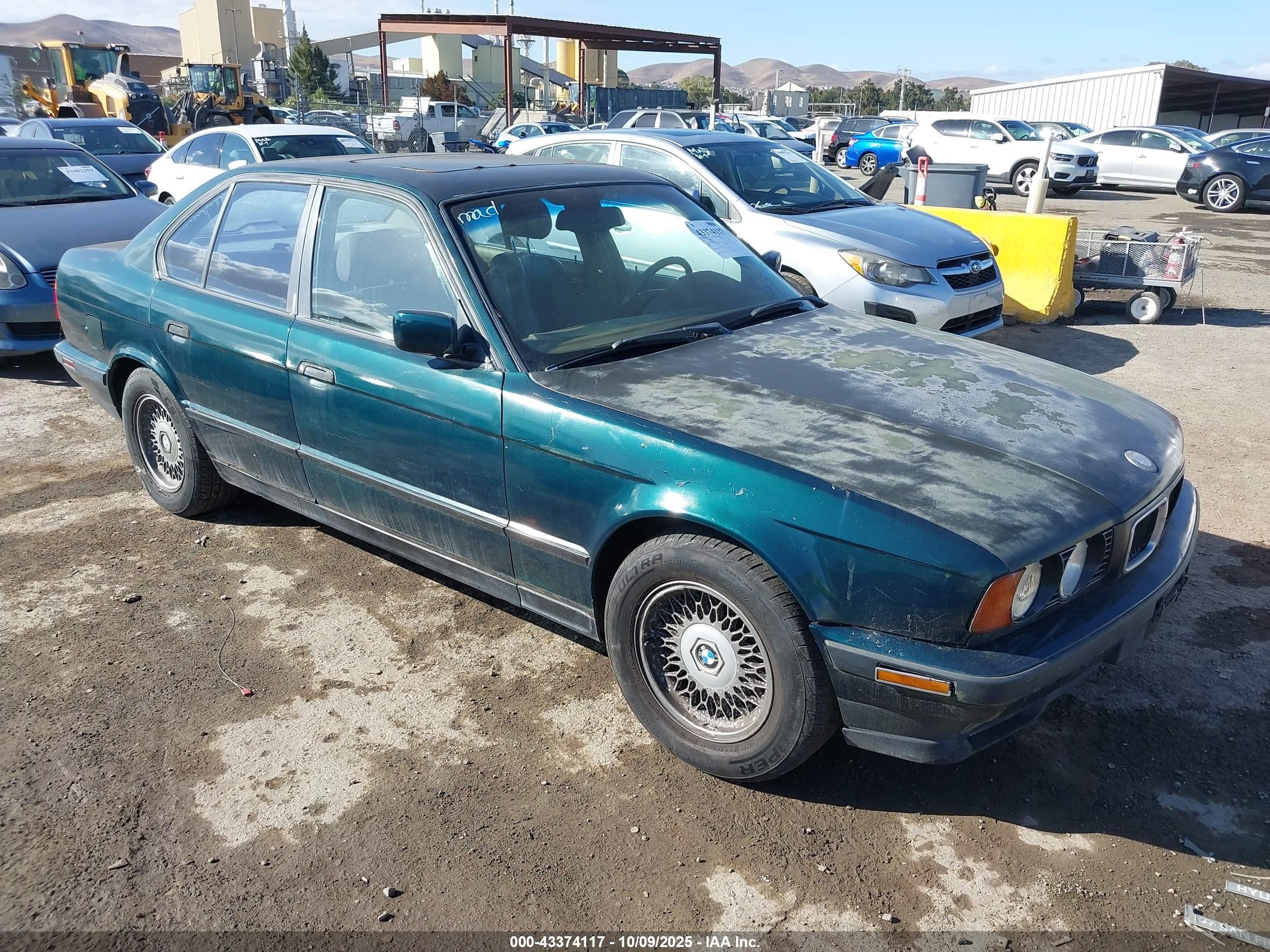 WBAHE6322RGF27806