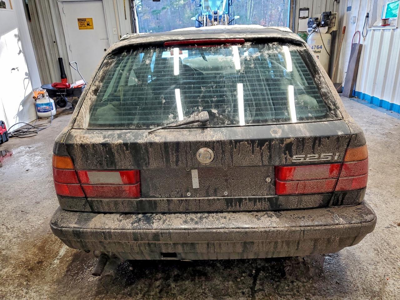 1995 Bmw 525 It Automatic Black vin: WBAHJ6321SGD26058