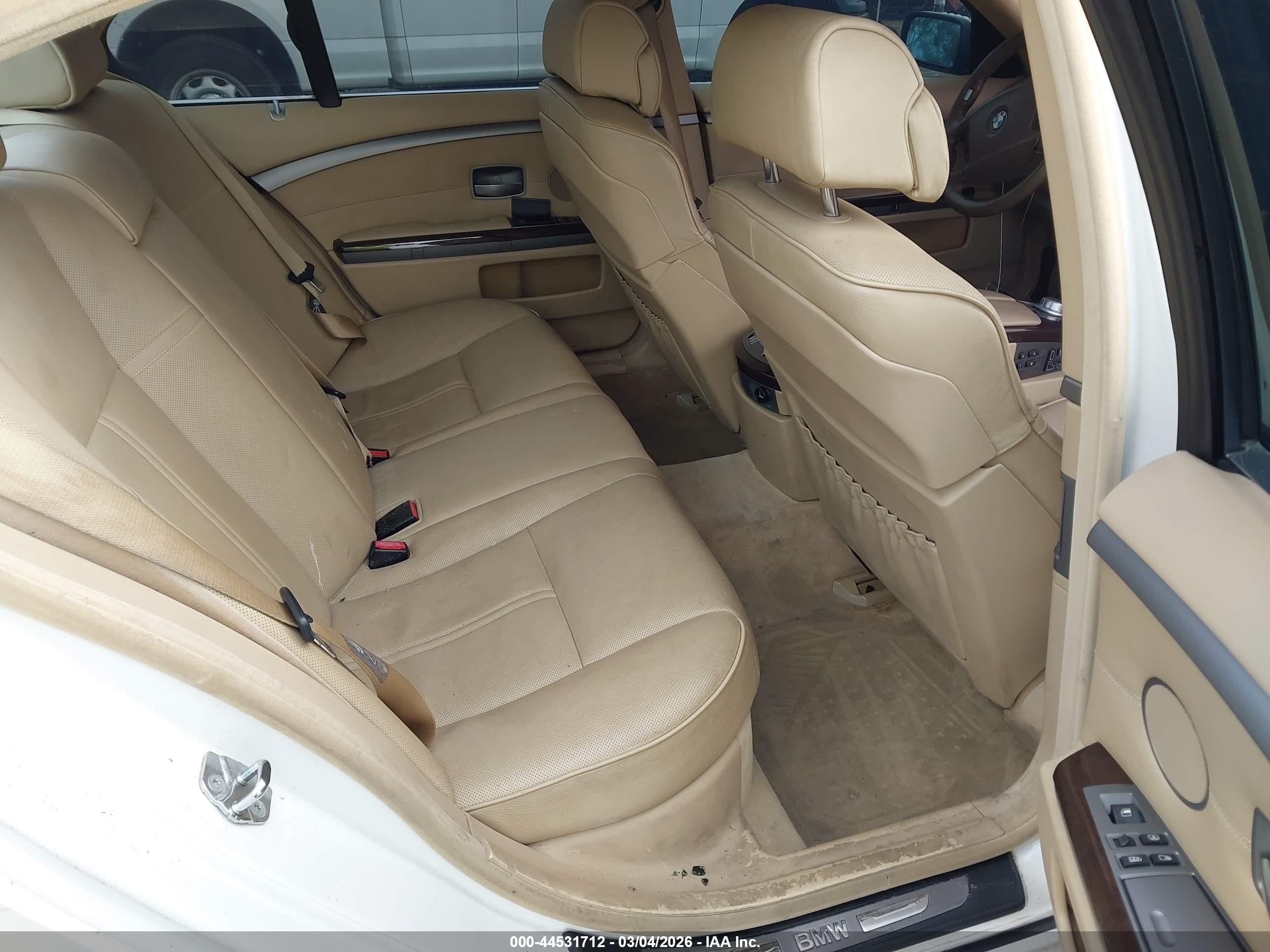 2007 Bmw 750i   White vin: WBAHL83517DT10271