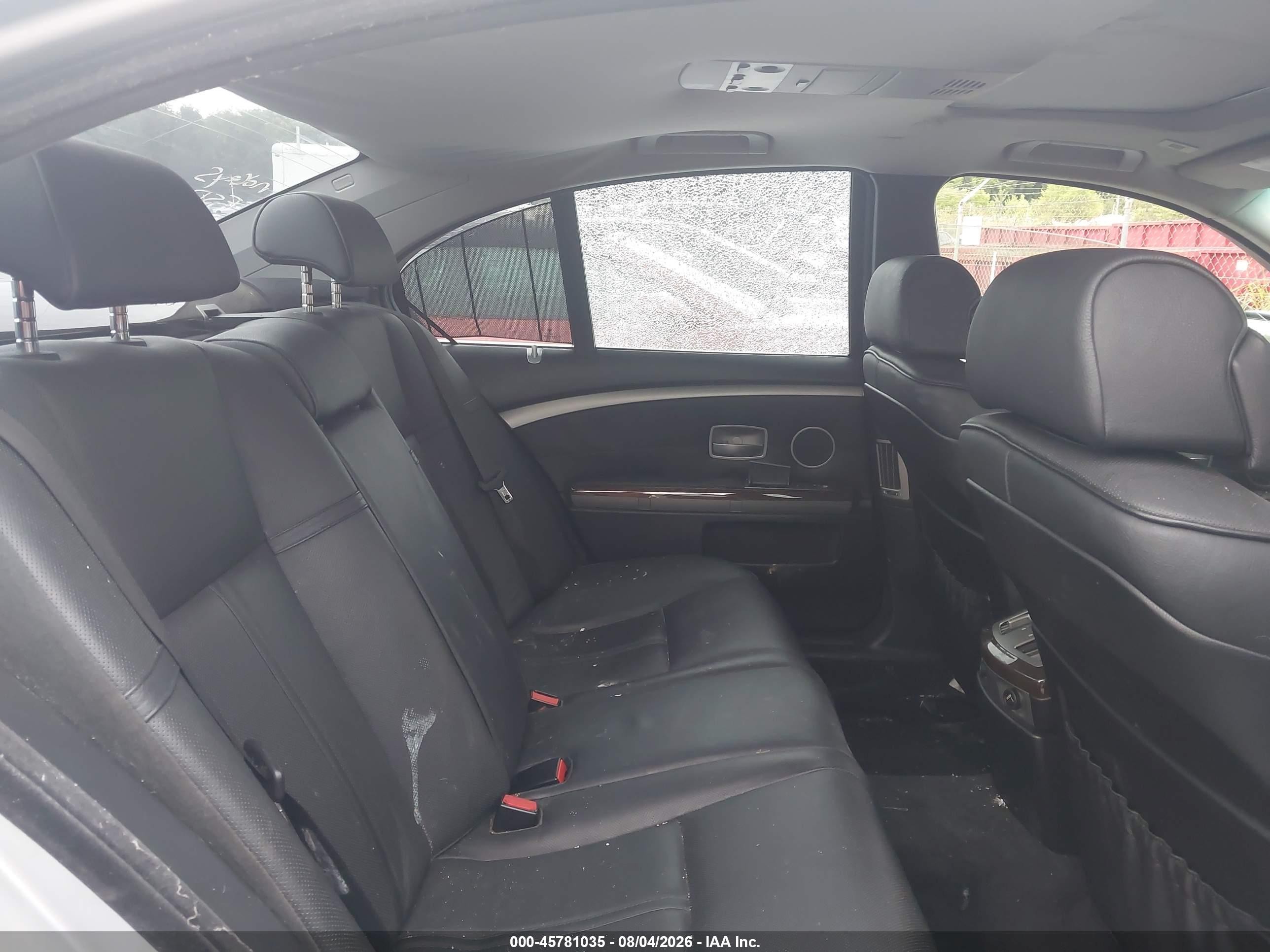 2007 Bmw 750i   Silver vin: WBAHL83517DT10920