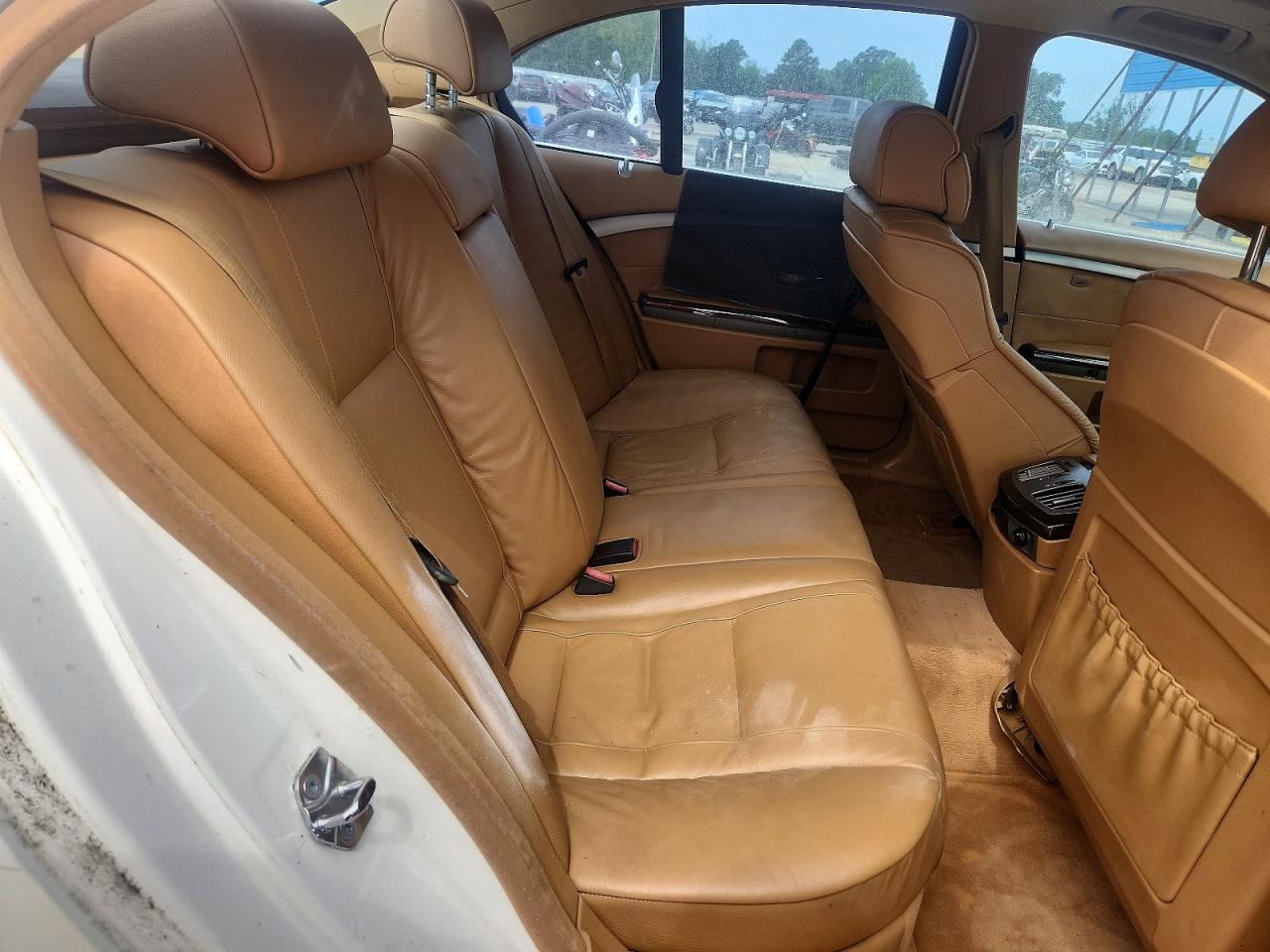 2007 Bmw 750 I Белый vin: WBAHL83537DT08988