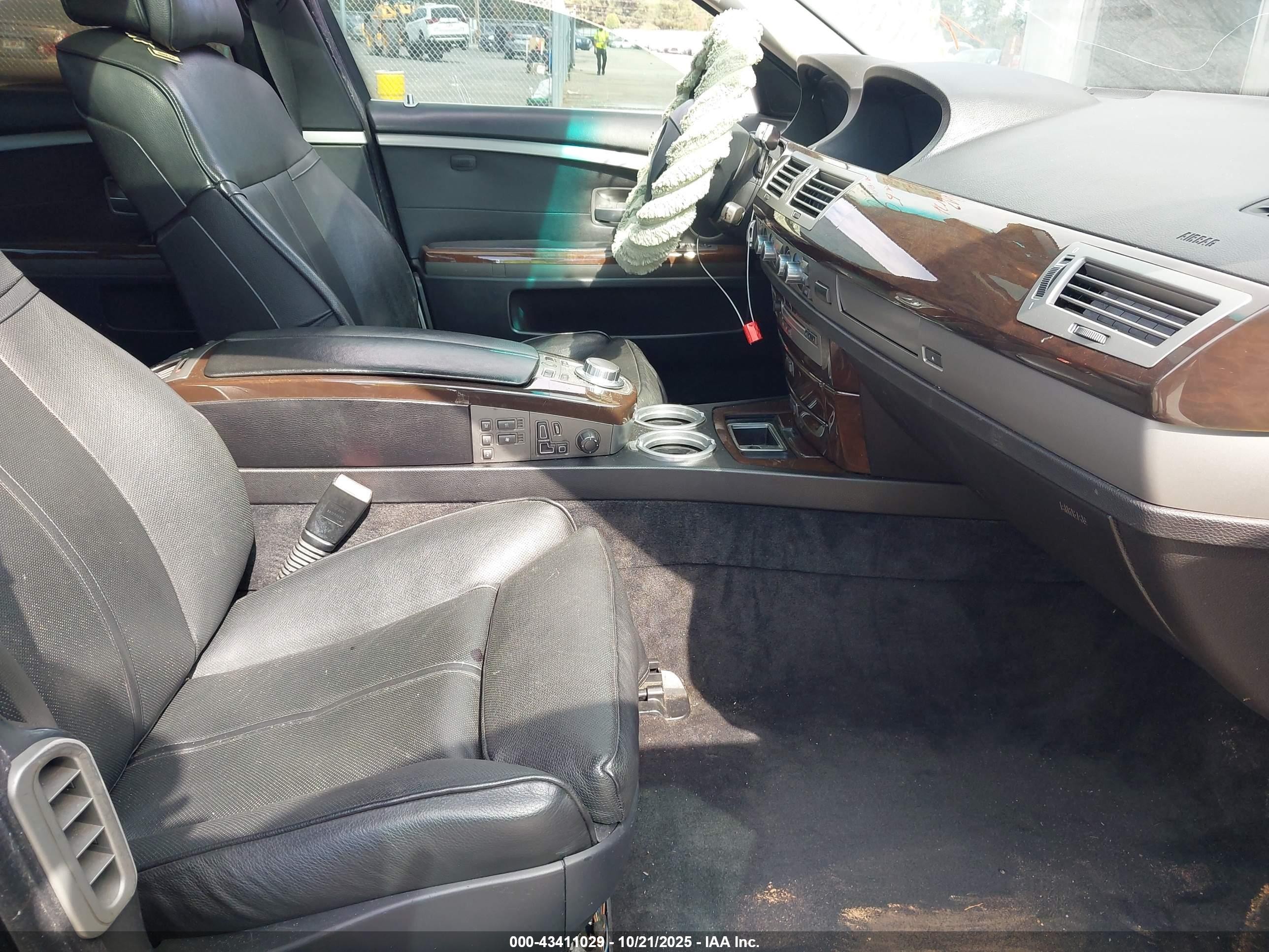 2007 Bmw 750i   Black vin: WBAHL83537DT09106