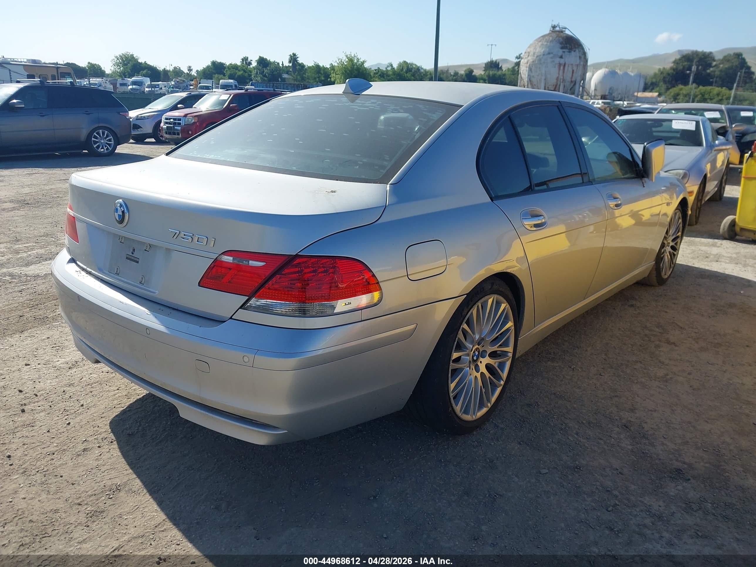 2007 Bmw 750i   Silver vin: WBAHL83557DT09995