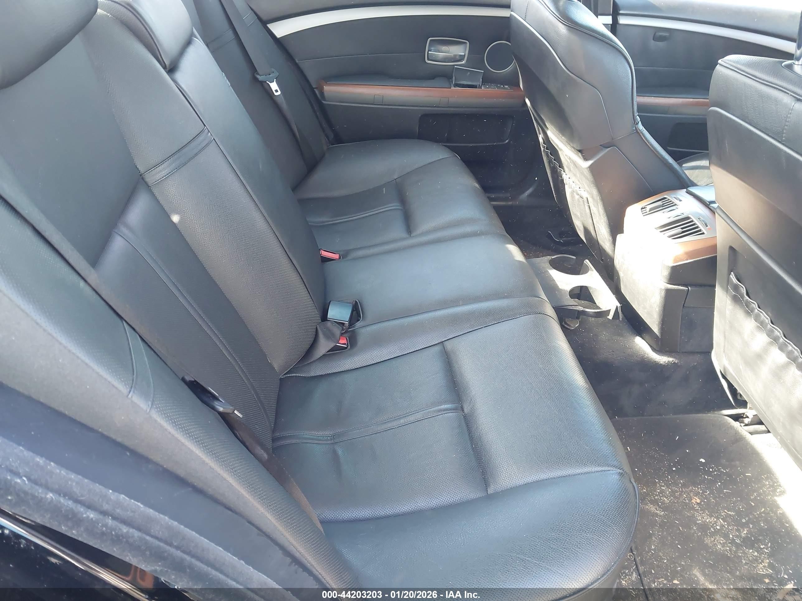 2008 Bmw 750i   Black vin: WBAHL83568DT11627