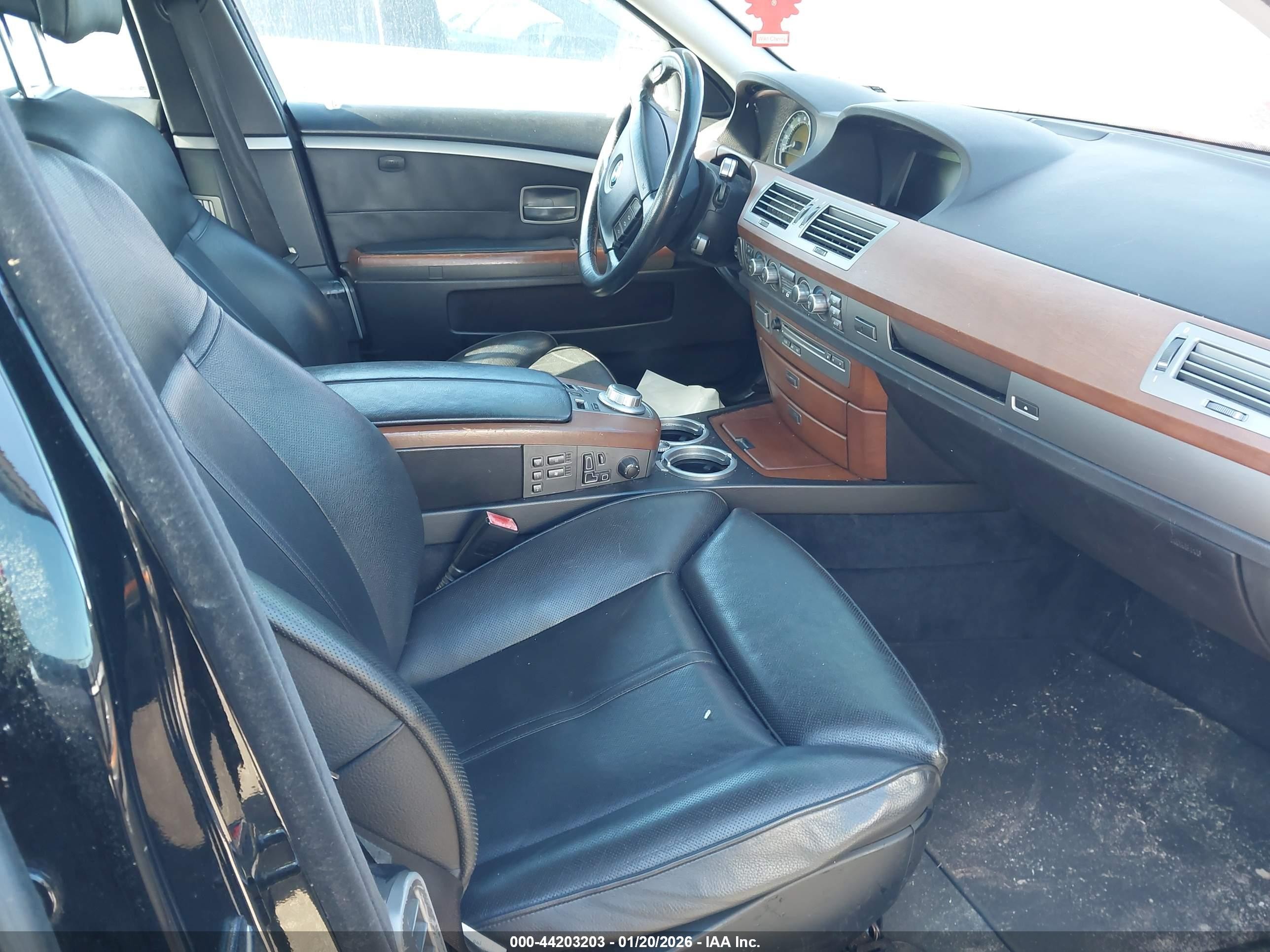 2008 Bmw 750i   Black vin: WBAHL83568DT11627