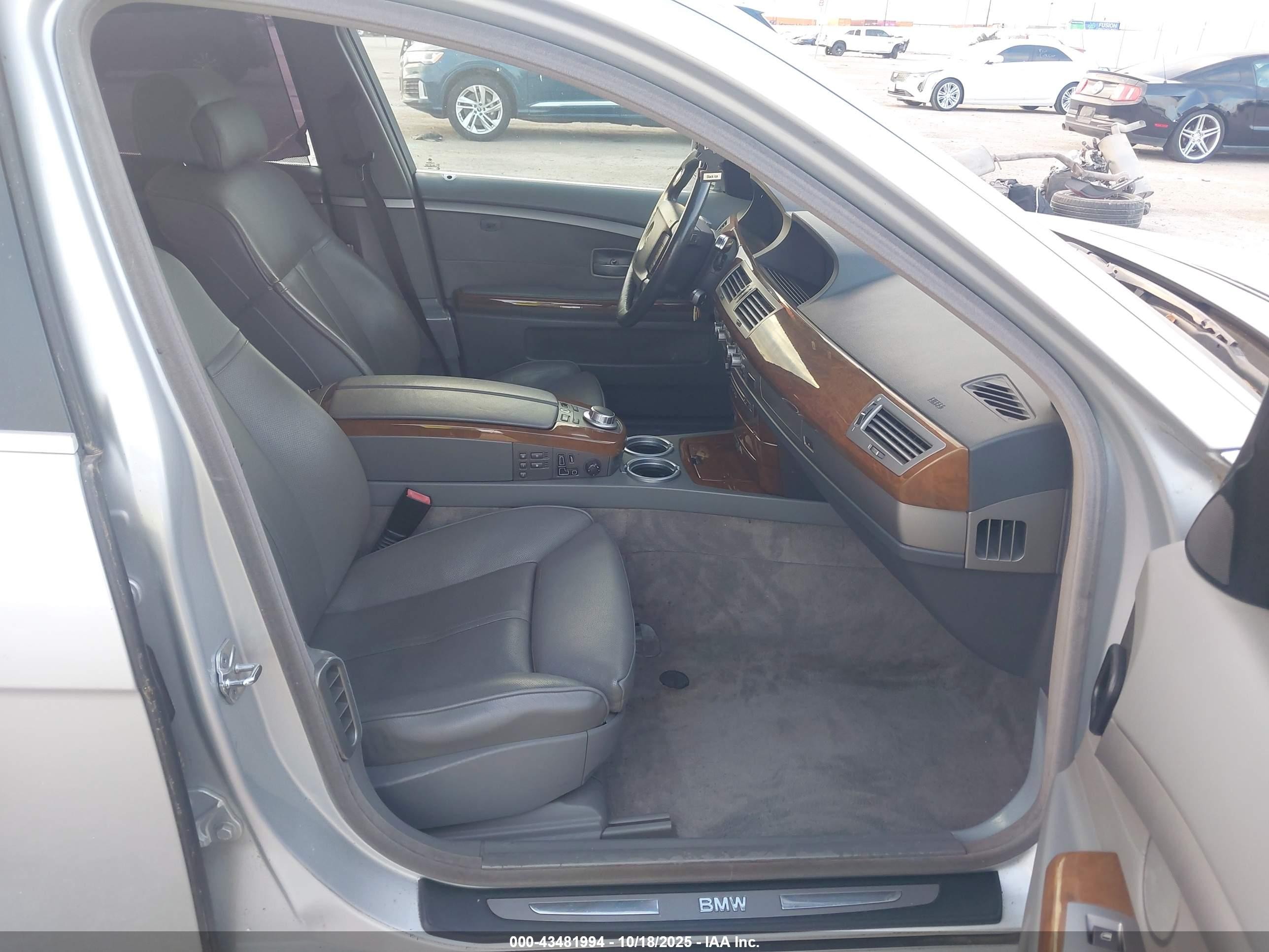 2007 Bmw 750i   Silver vin: WBAHL83577DT08542