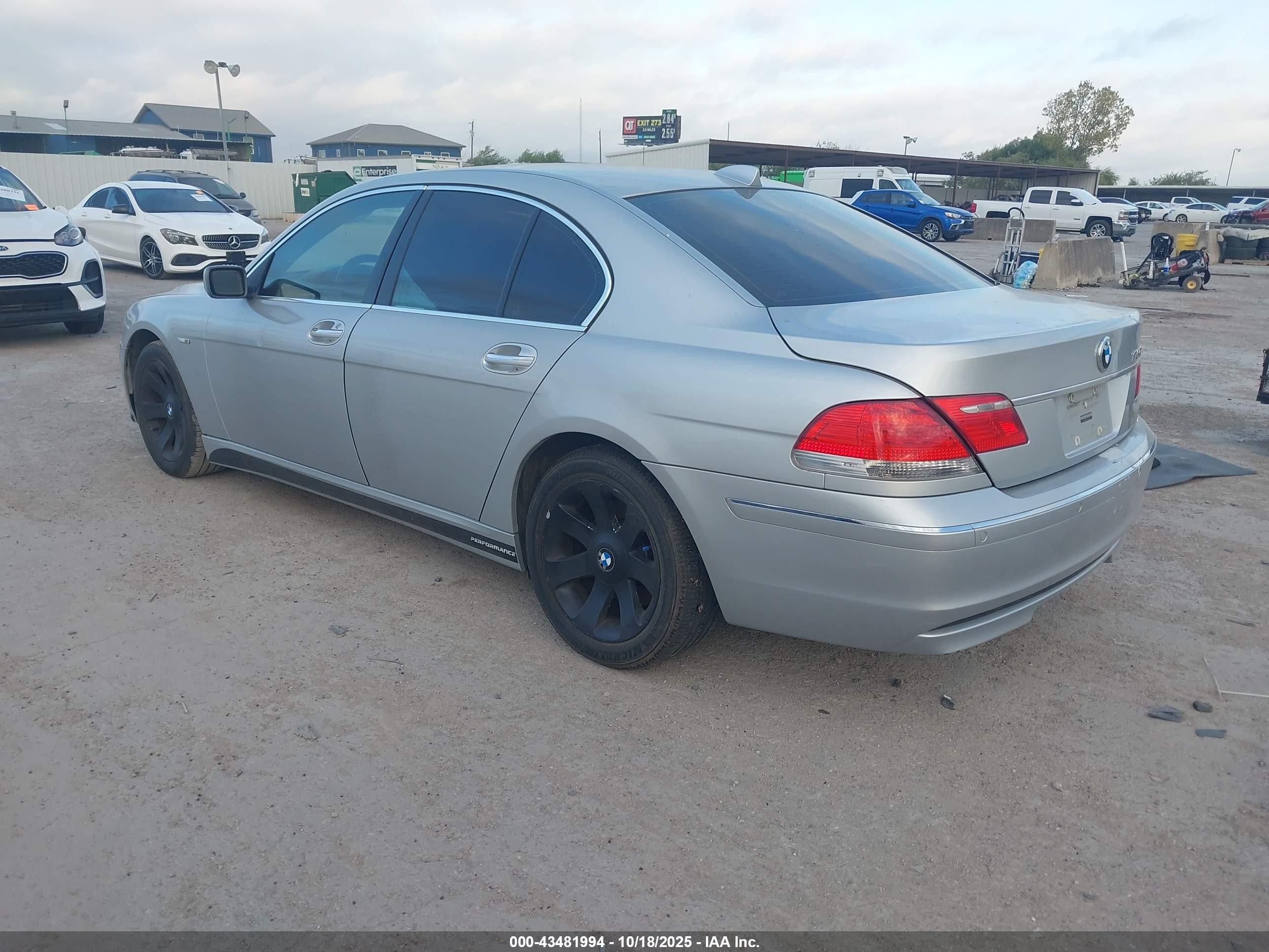 2007 Bmw 750i   Silver vin: WBAHL83577DT08542