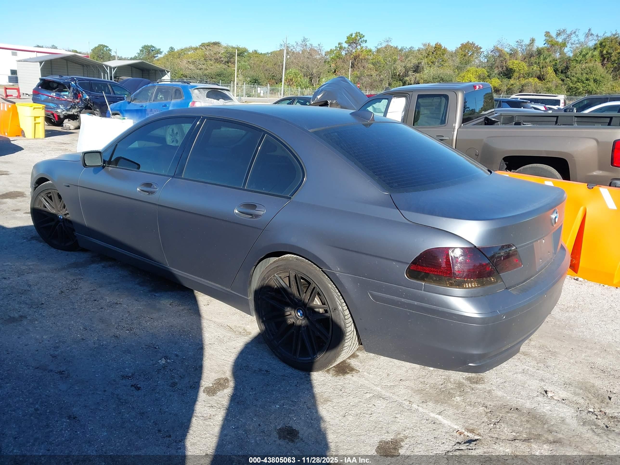 2007 Bmw 750i   Black vin: WBAHL83587DT08825