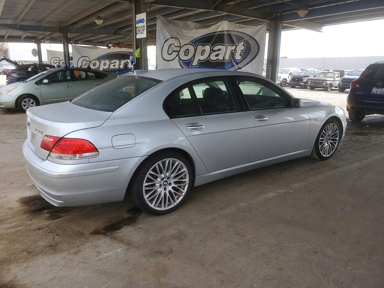 2007 Bmw 750 I Silver vin: WBAHL835X7DT08356