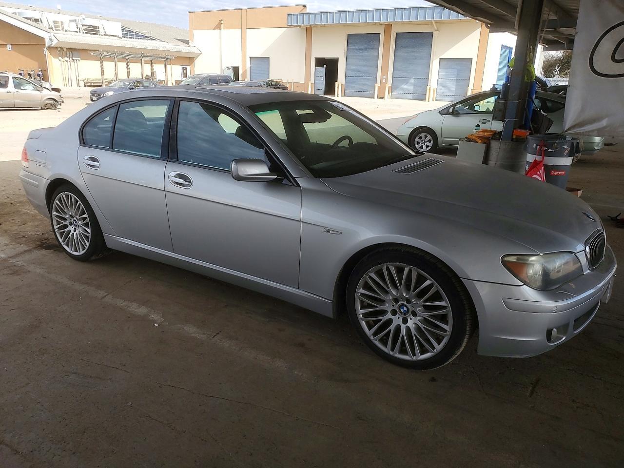 2007 Bmw 750 I Silver vin: WBAHL835X7DT08356