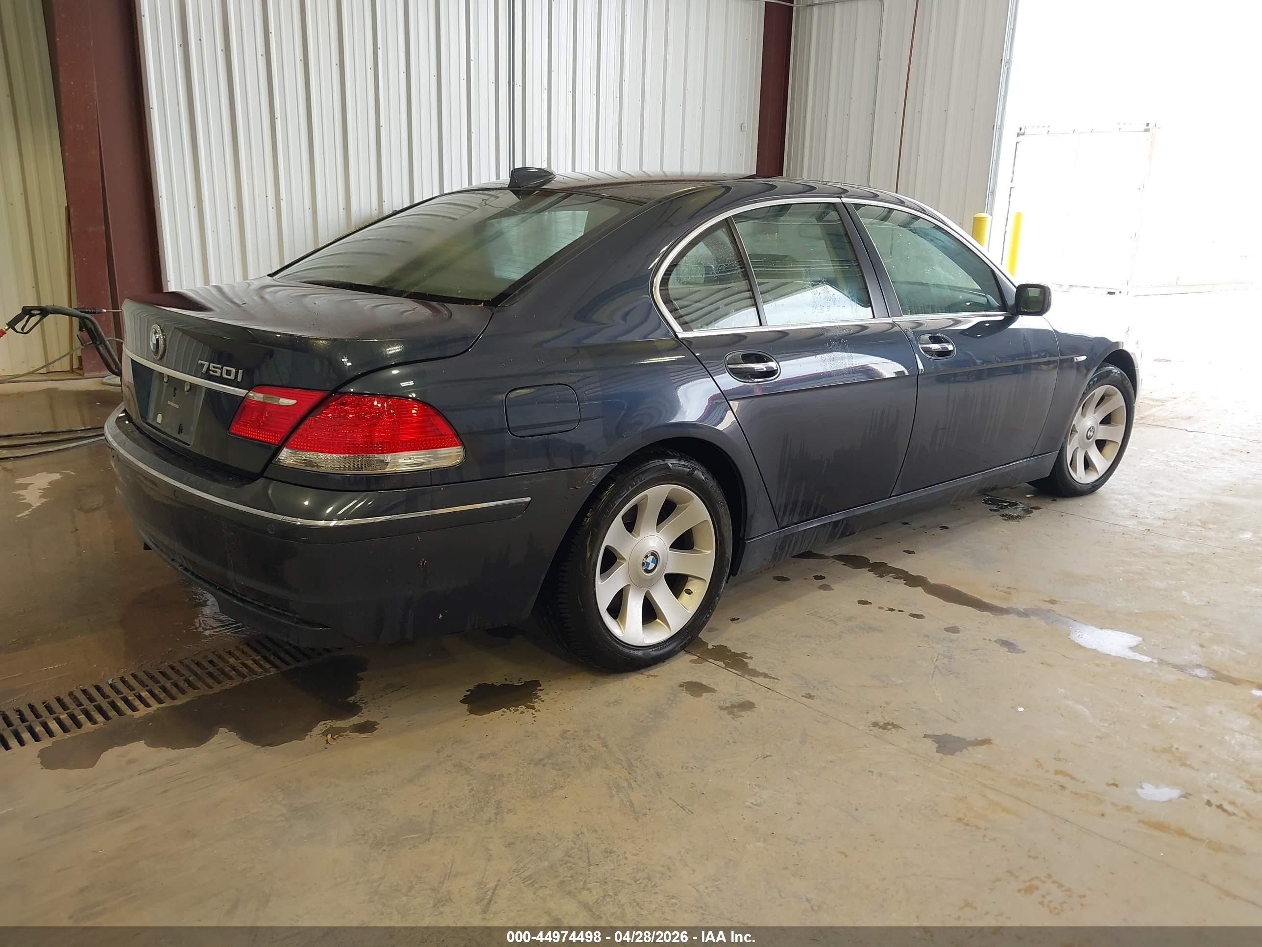 2007 Bmw 750i   Blue vin: WBAHL835X7DT09989