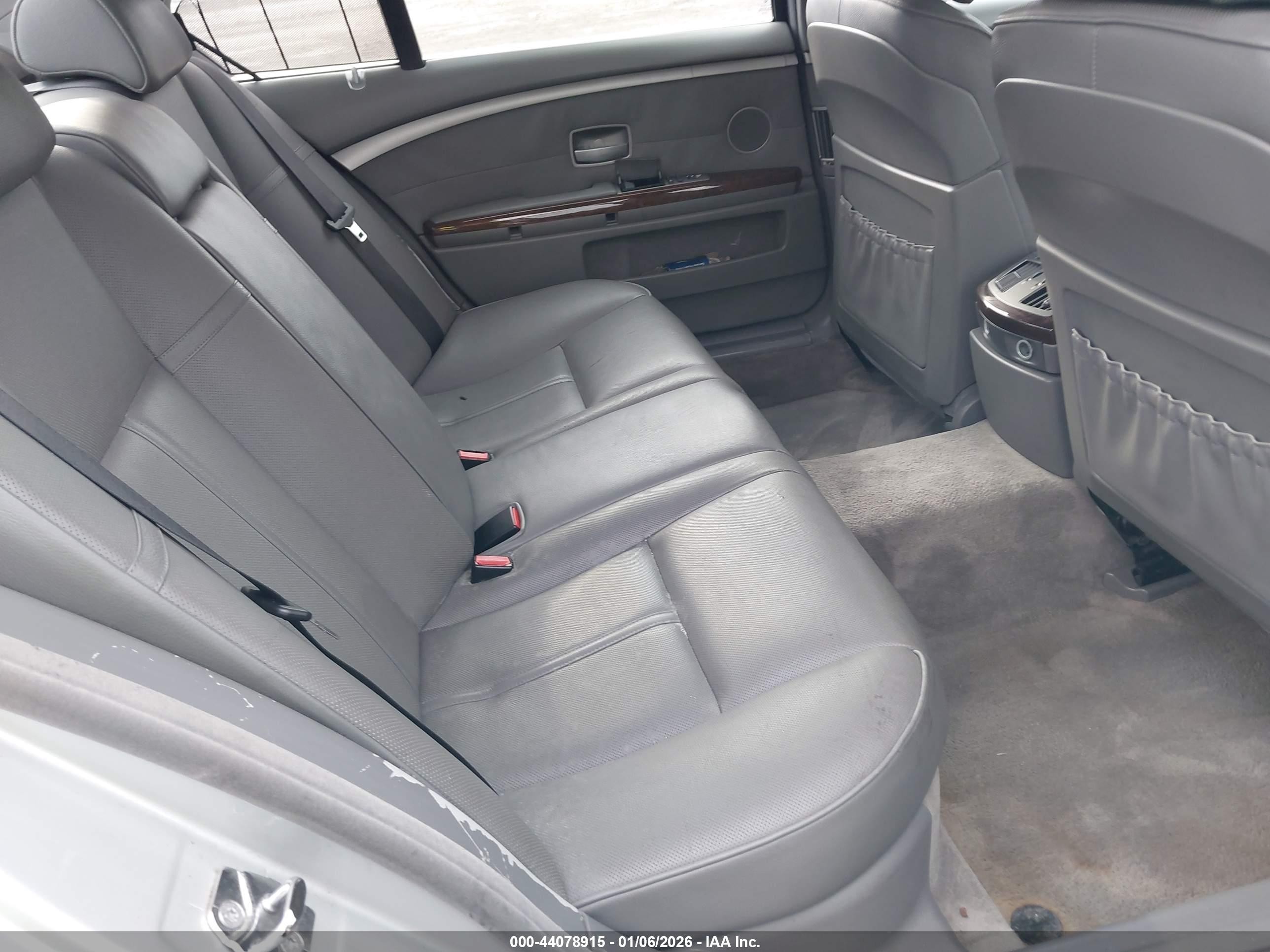 2006 Bmw 750li   Серебряный vin: WBAHN83506DT27703
