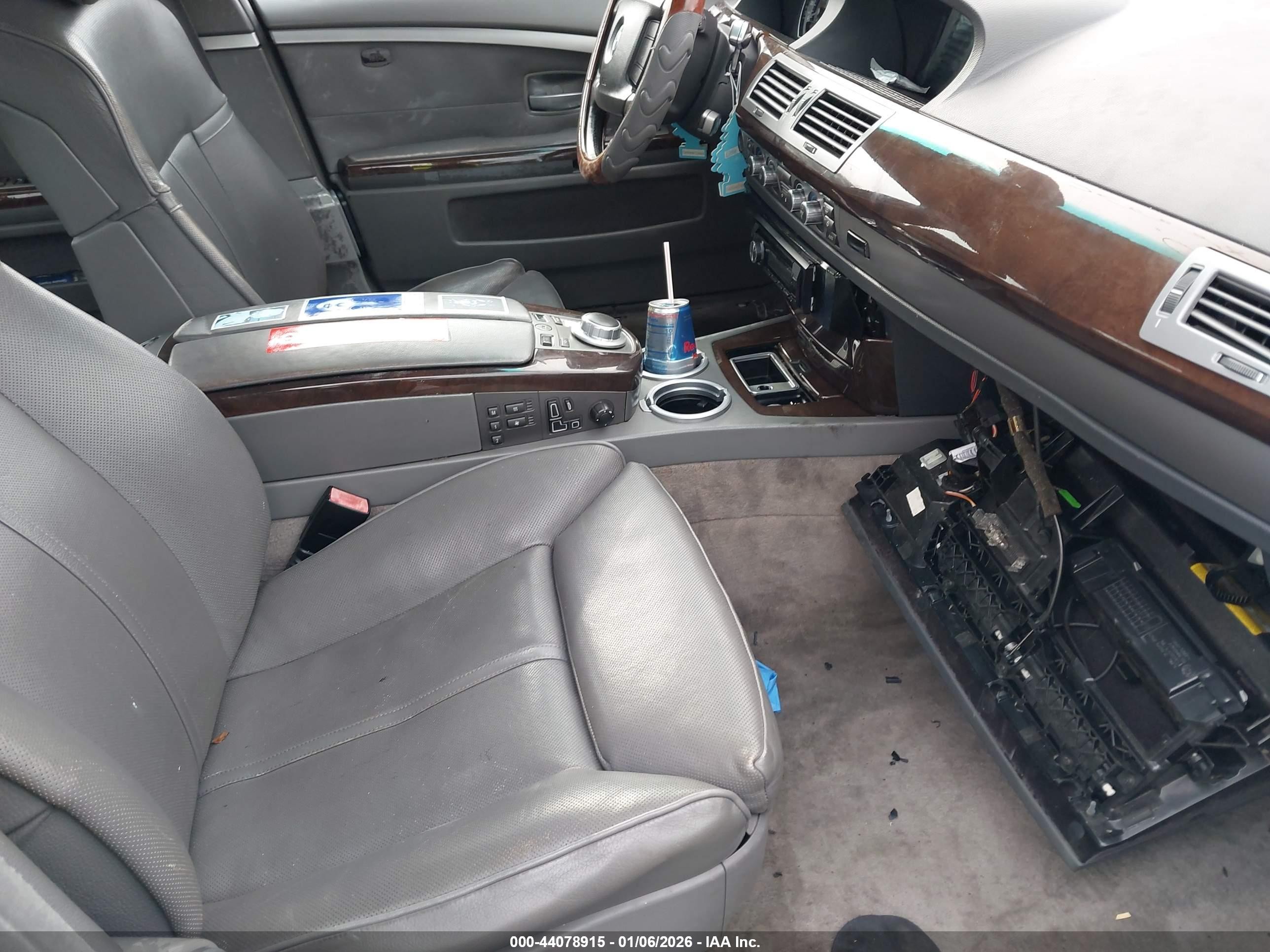 2006 Bmw 750li   Серебряный vin: WBAHN83506DT27703