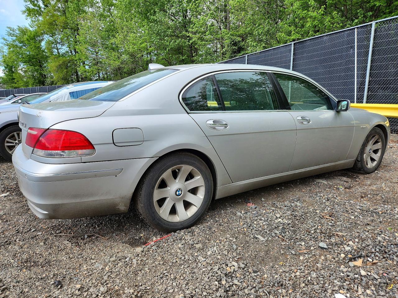 2007 Bmw 750 Серебряный vin: WBAHN83507DT75879