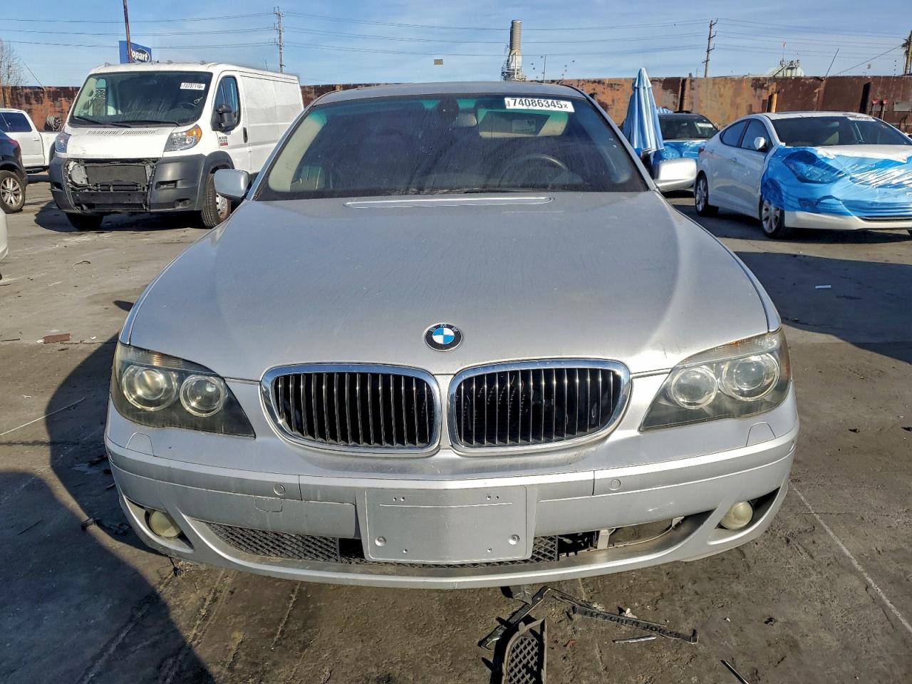 2007 Bmw 750 Silver vin: WBAHN83507DT76983