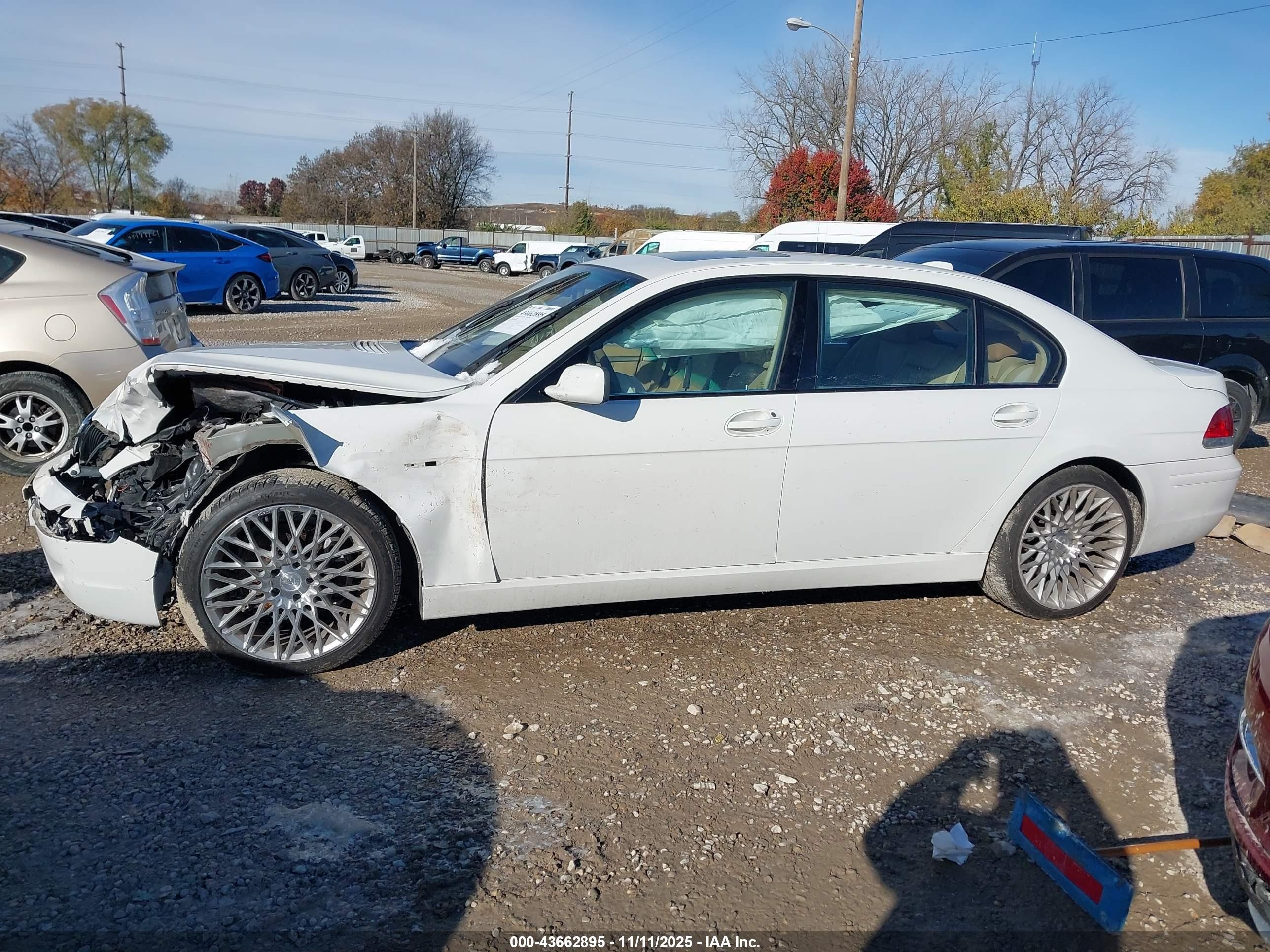 2008 Bmw 750li   White vin: WBAHN83508DT85829