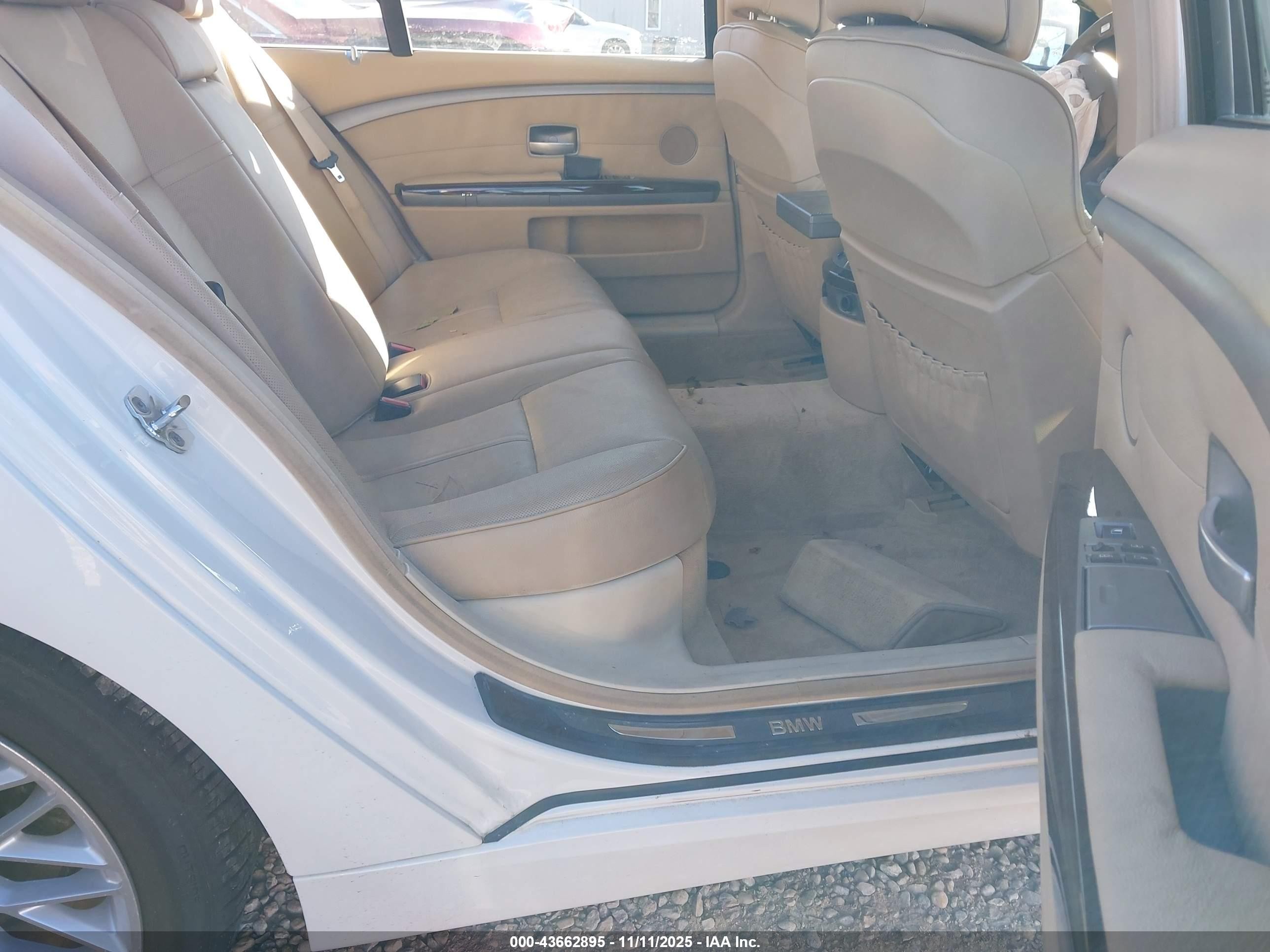 2008 Bmw 750li   White vin: WBAHN83508DT85829