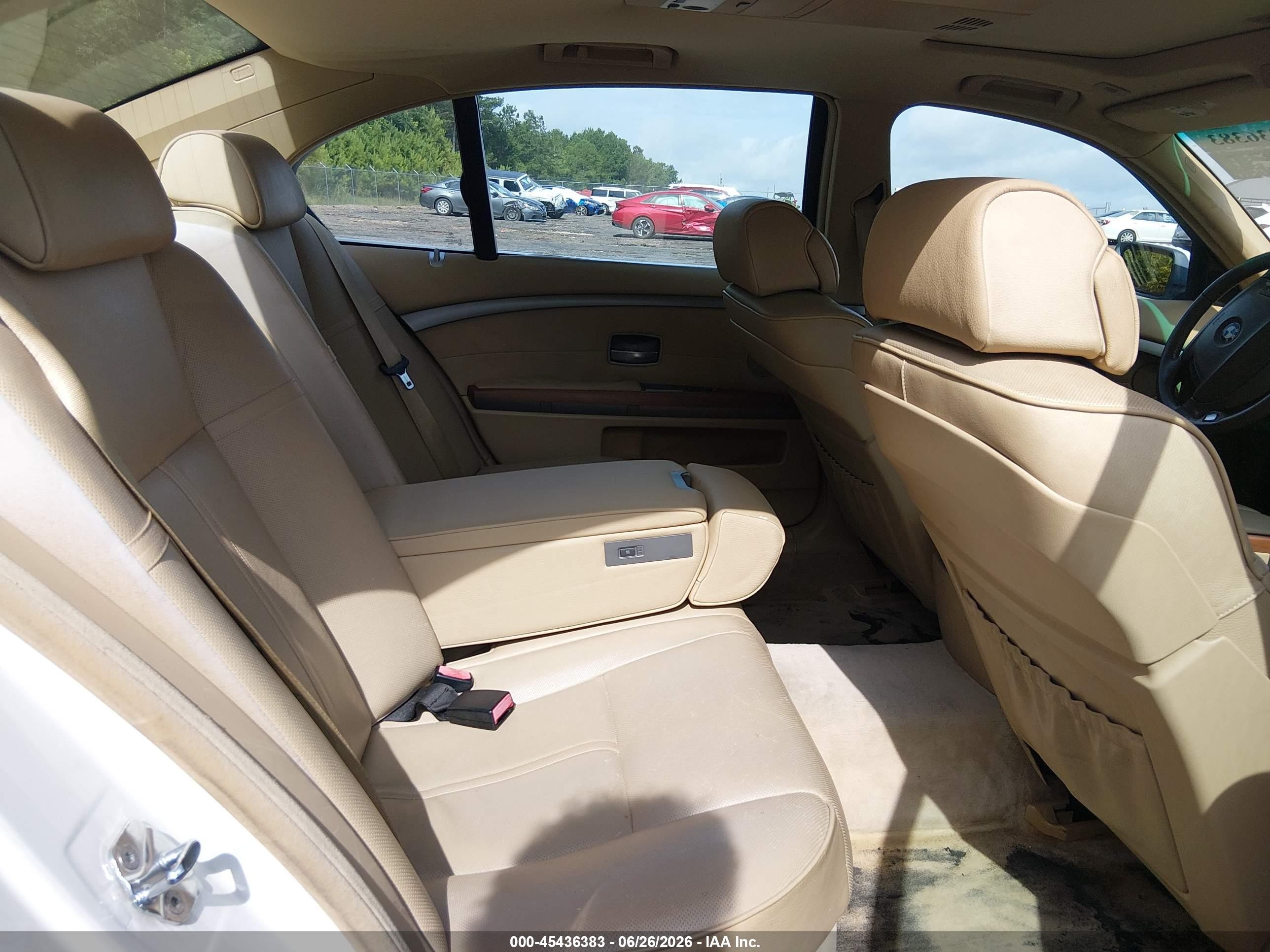 2006 Bmw 750li   White vin: WBAHN83516DT62671