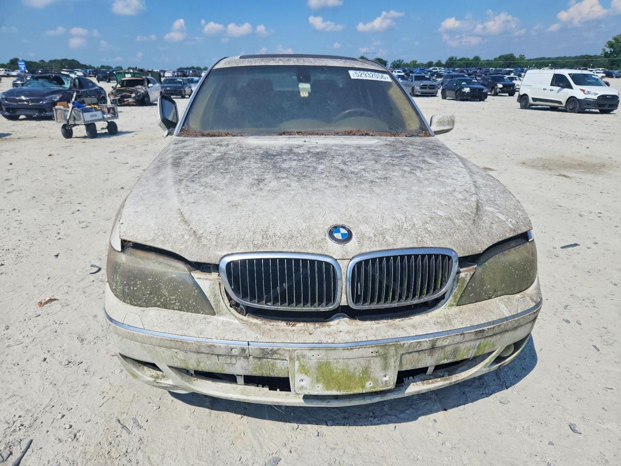 2007 Bmw 750 White vin: WBAHN83517DT74546