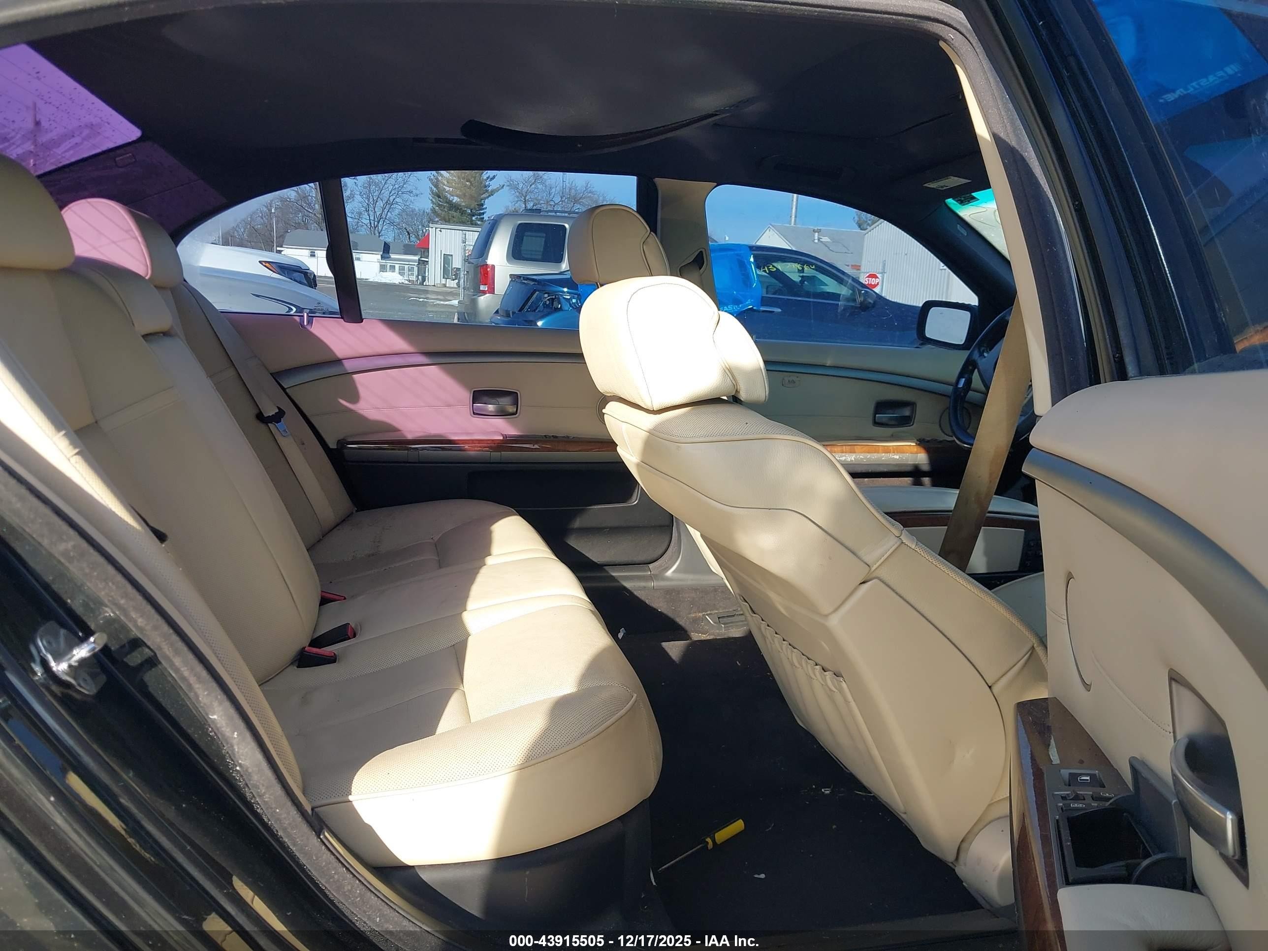 2007 Bmw 750li   Black vin: WBAHN83517DT75423