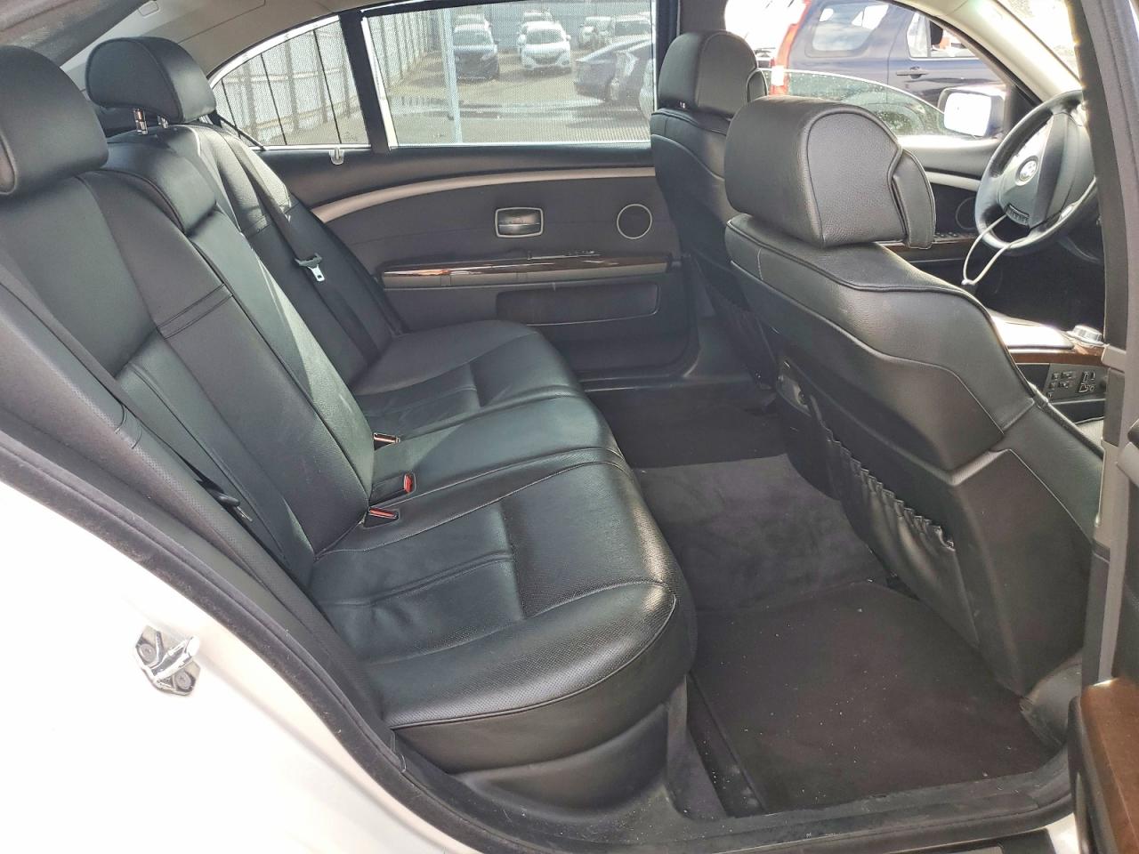 2009 Bmw 750 Li White vin: WBAHN83528DT78994