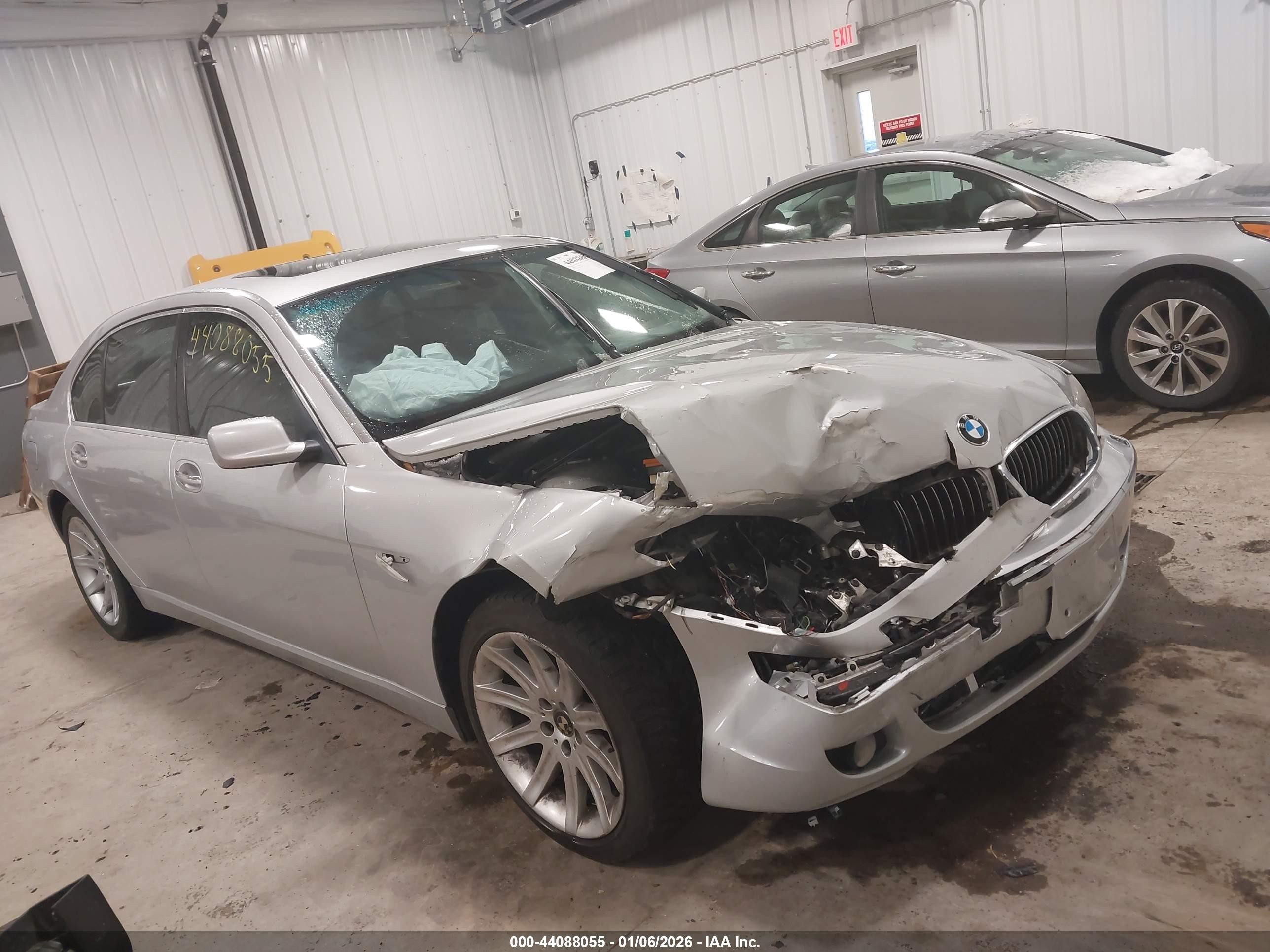 2006 Bmw 750li   Серебряный vin: WBAHN83536DT35326