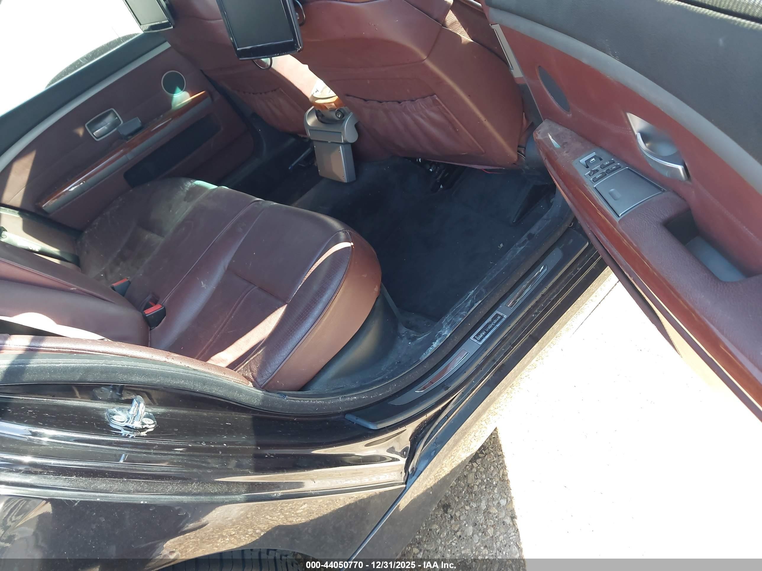 2008 Bmw 750li   Черный vin: WBAHN83548DT79919
