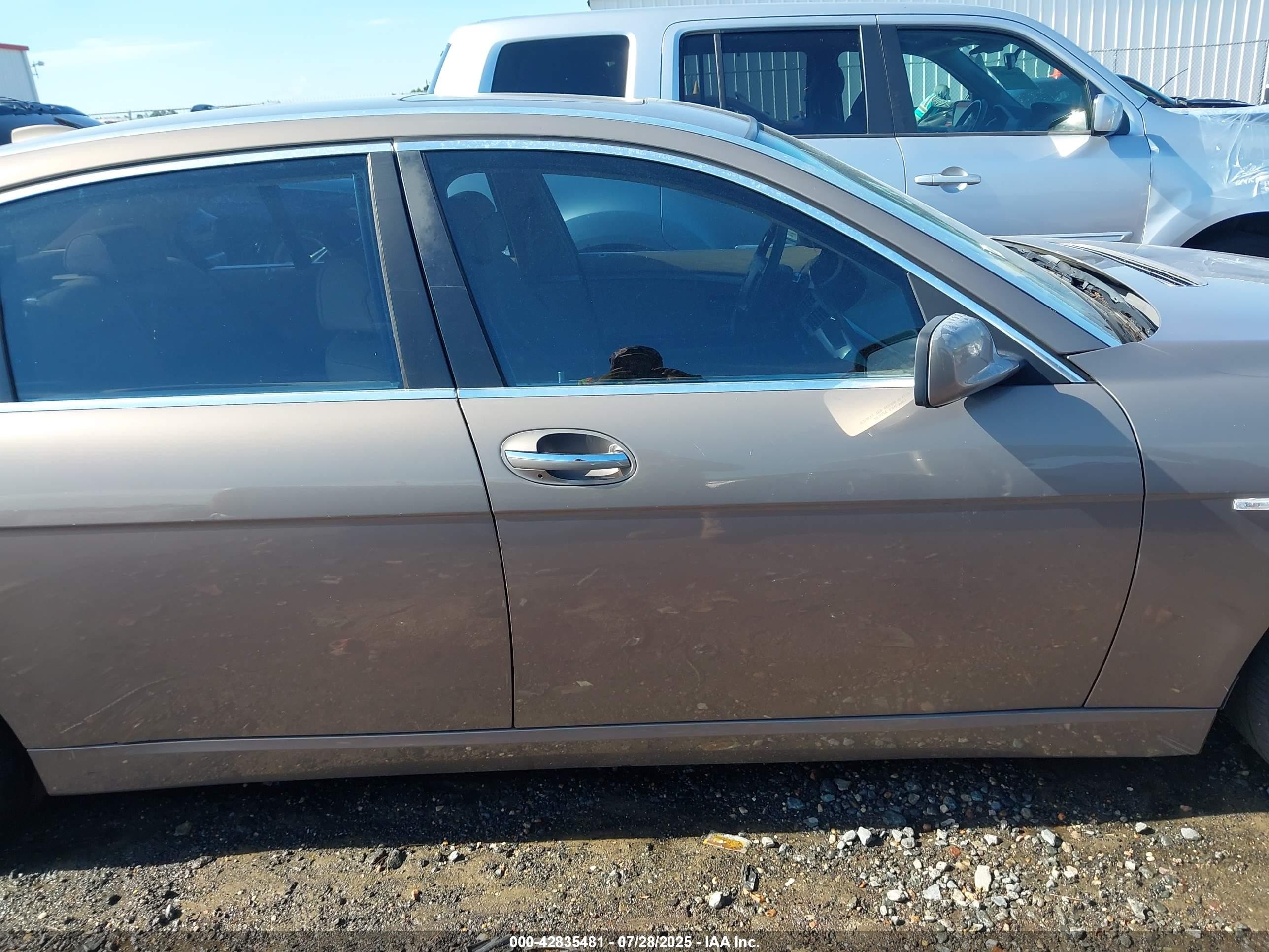 2008 Bmw 750li   Brown vin: WBAHN83548DT83971