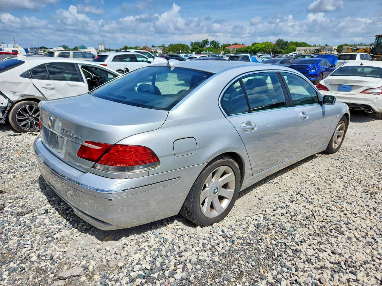 2006 Bmw 750 Li Silver vin: WBAHN83556DT60972