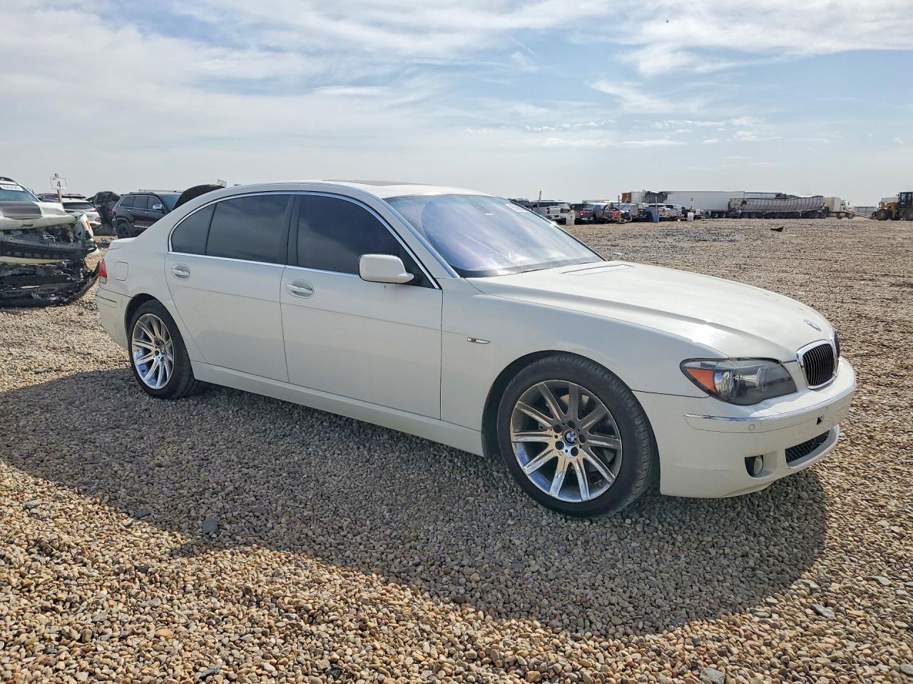 2006 Bmw 750 Li White vin: WBAHN83556DT63581