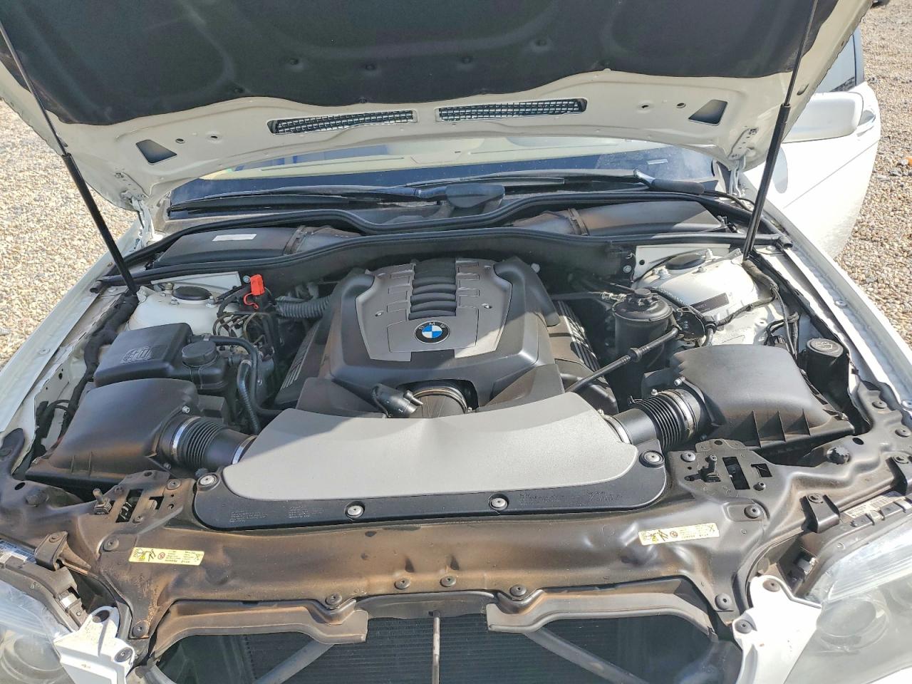 2006 Bmw 750 Li White vin: WBAHN83556DT63581